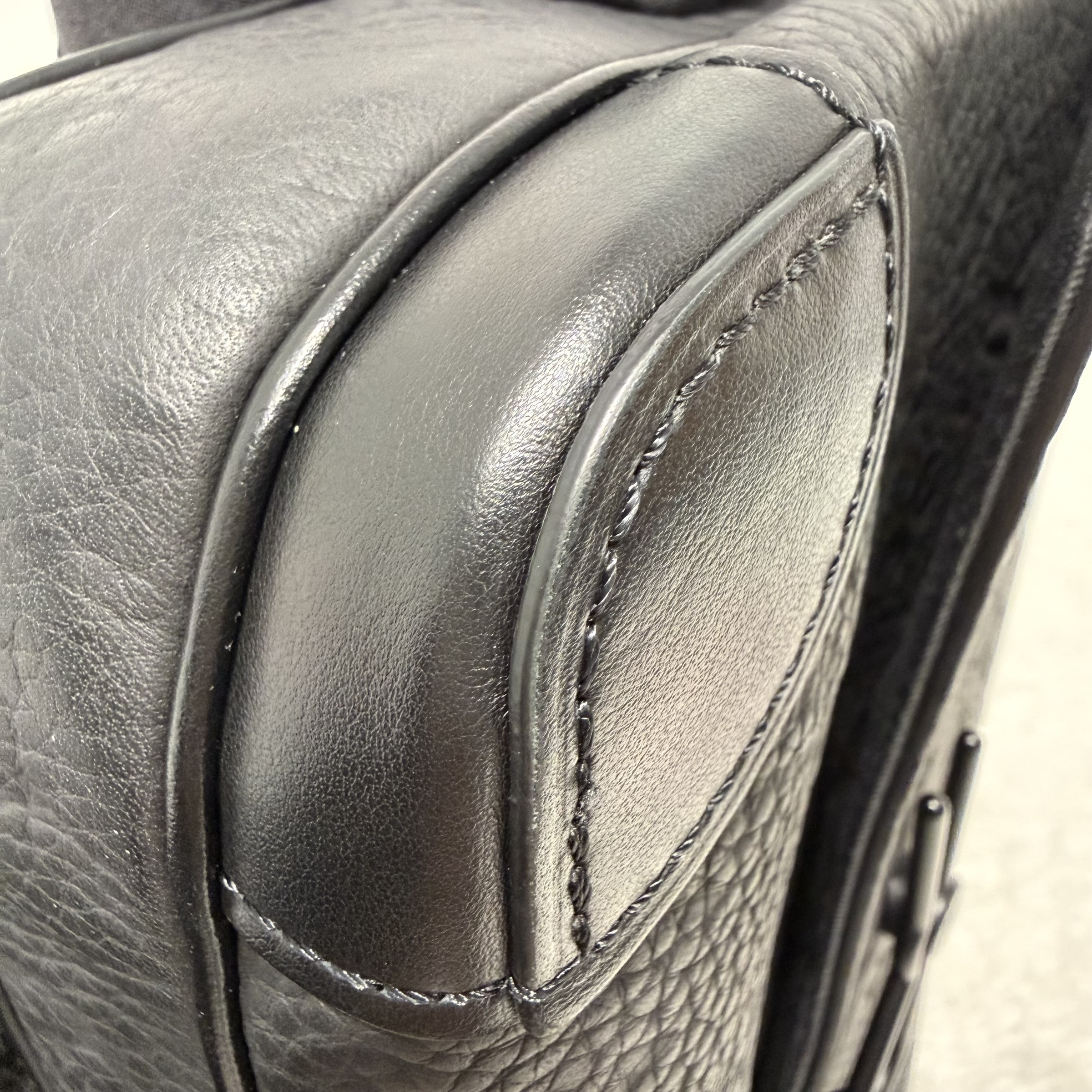 image_4F7EDE8D-C7D4-44CE-AC93-C62AEB690EBF_1763990582