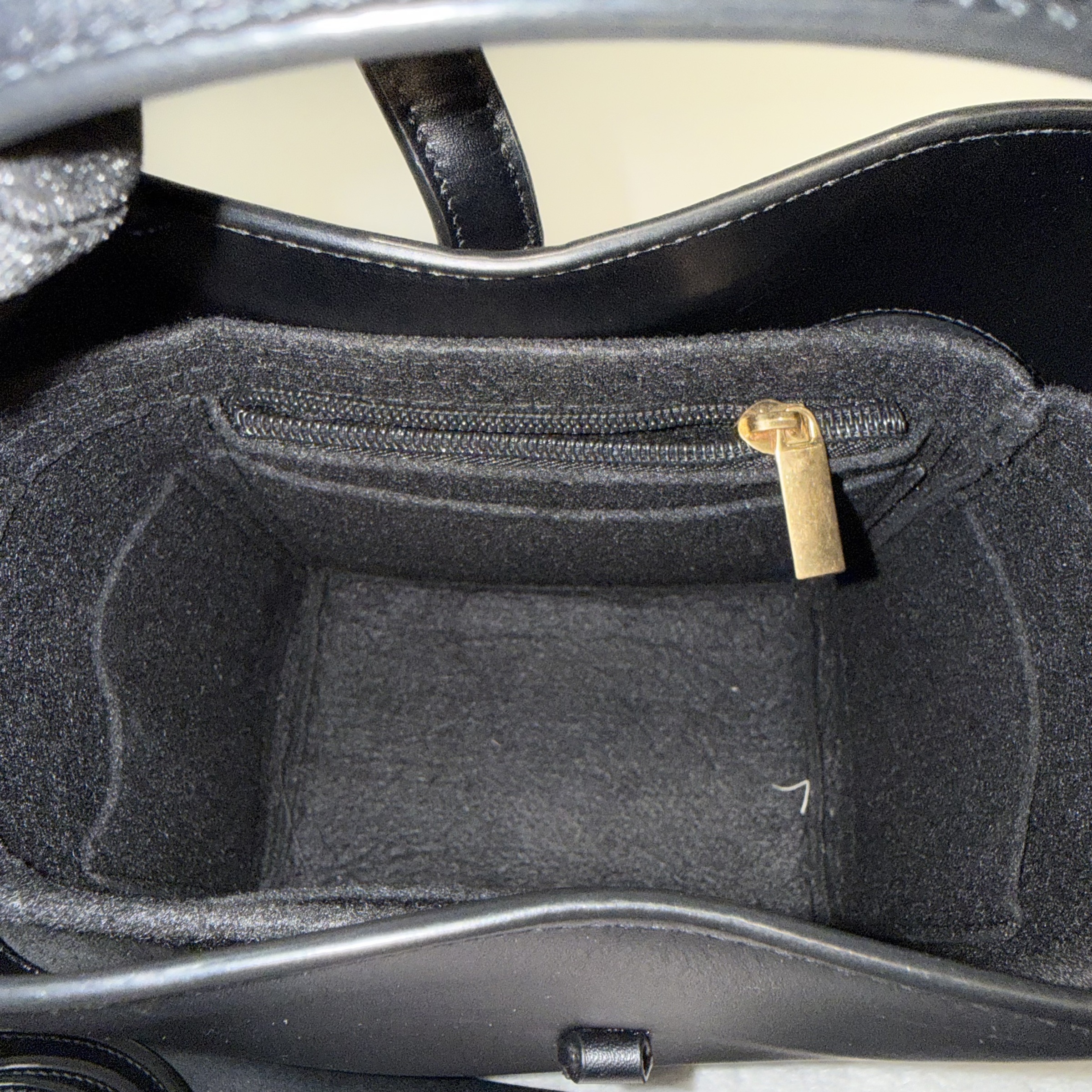 image_F7275D11-1855-403B-BF8E-C5ACE1211C94_1764301639