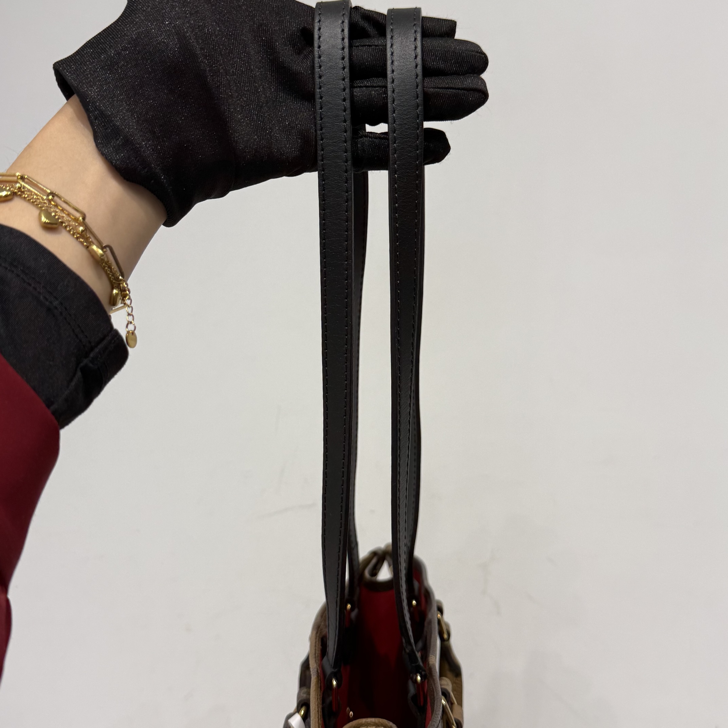 image_4042AC78-A4D9-4602-951D-42F96446AB5C_1764302969