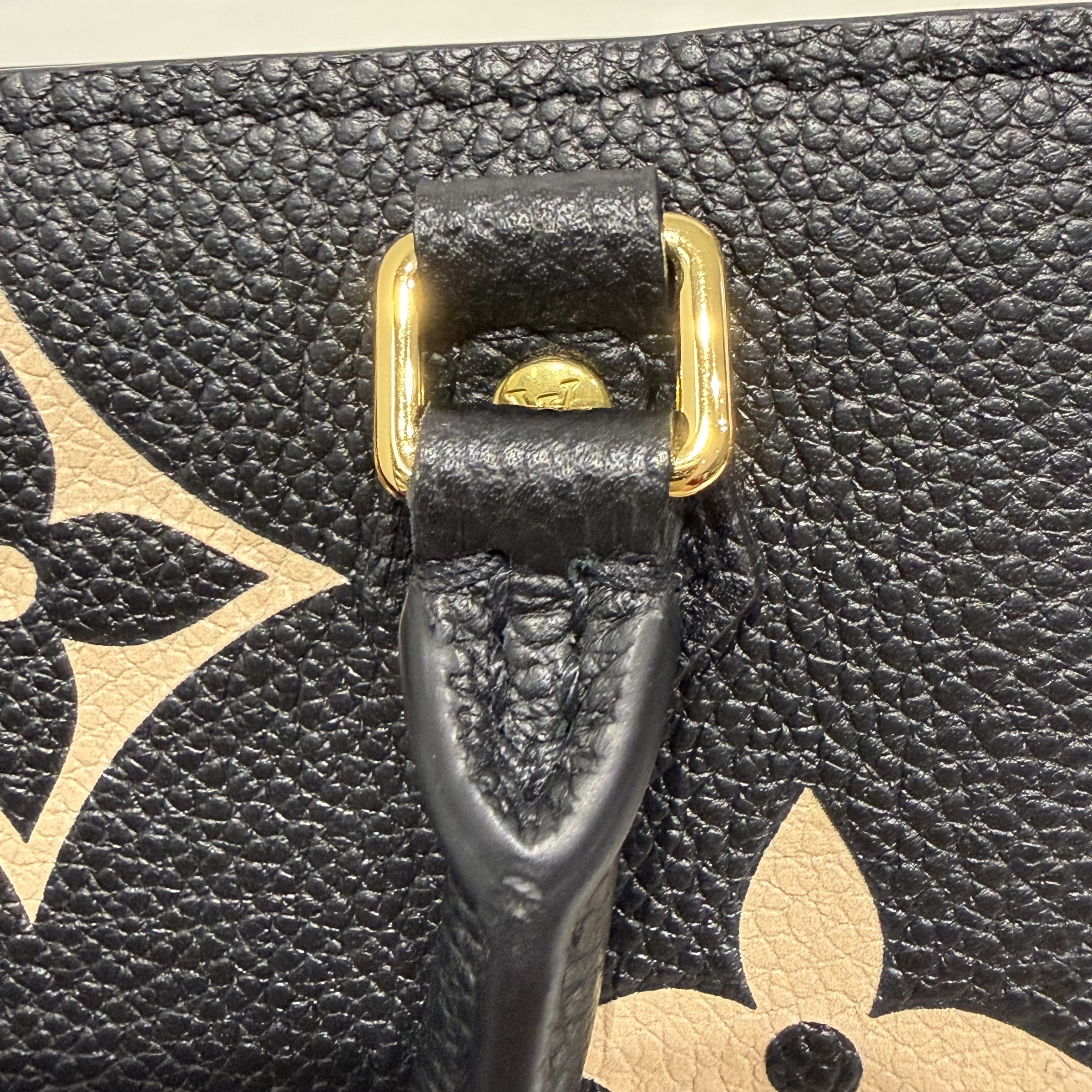 image_49B1B3F8-2DA0-42F4-9242-7F28B7E9D435_1764303379