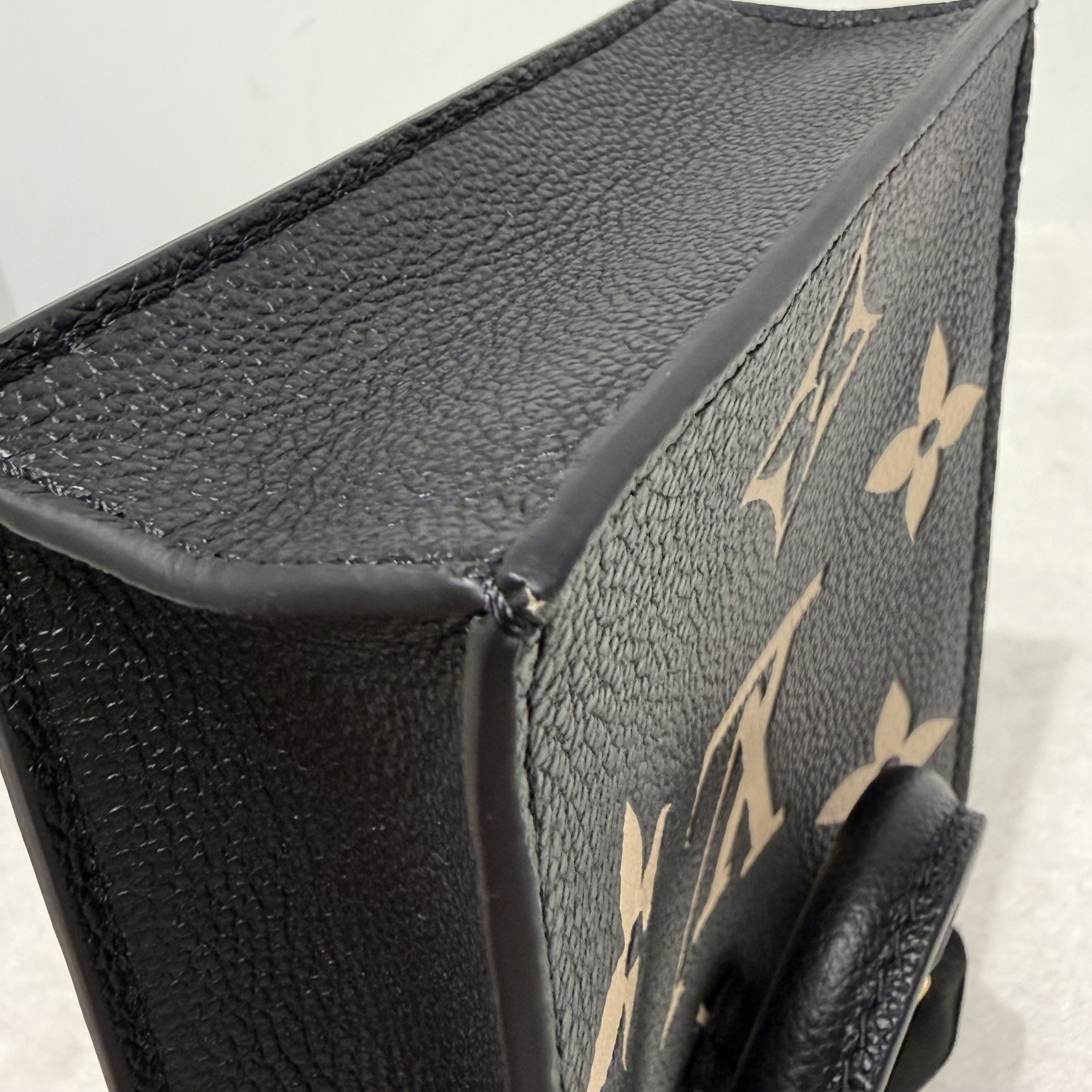 image_CAE124CB-A39F-4D32-B7FD-B9A504B3603F_1764303379