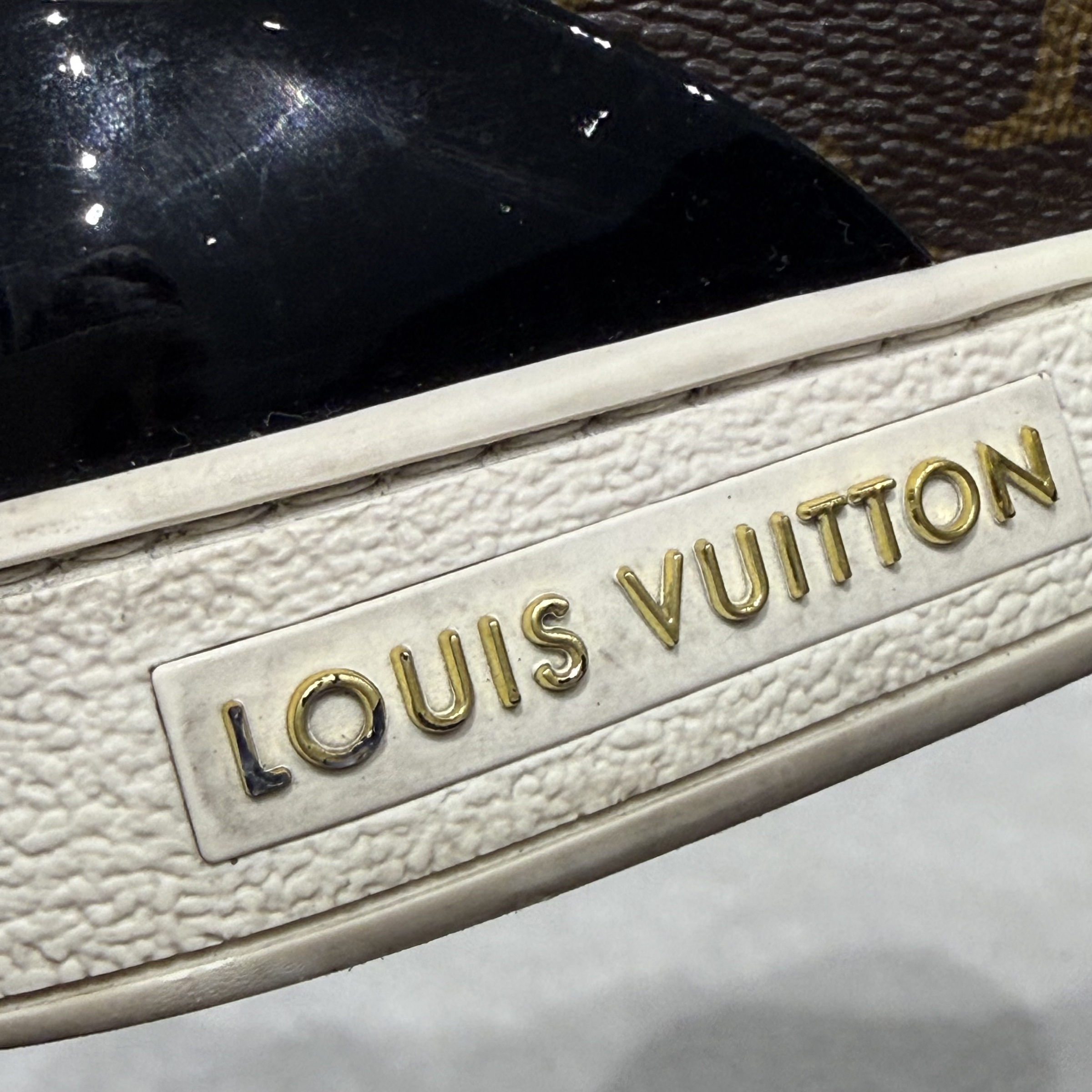 image_CE8D5AC2-107B-4294-9601-E359F384D787_1764490292