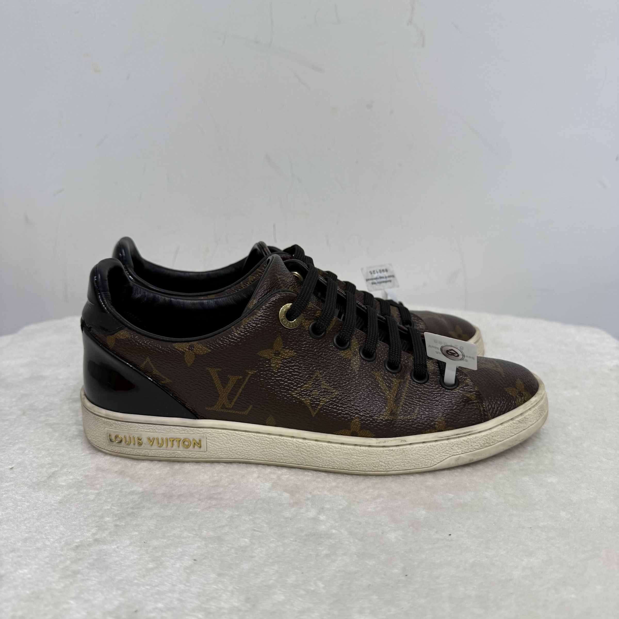 image_0EDFBE35-93AE-4306-B9B5-4BD30D472AA8_1764490324