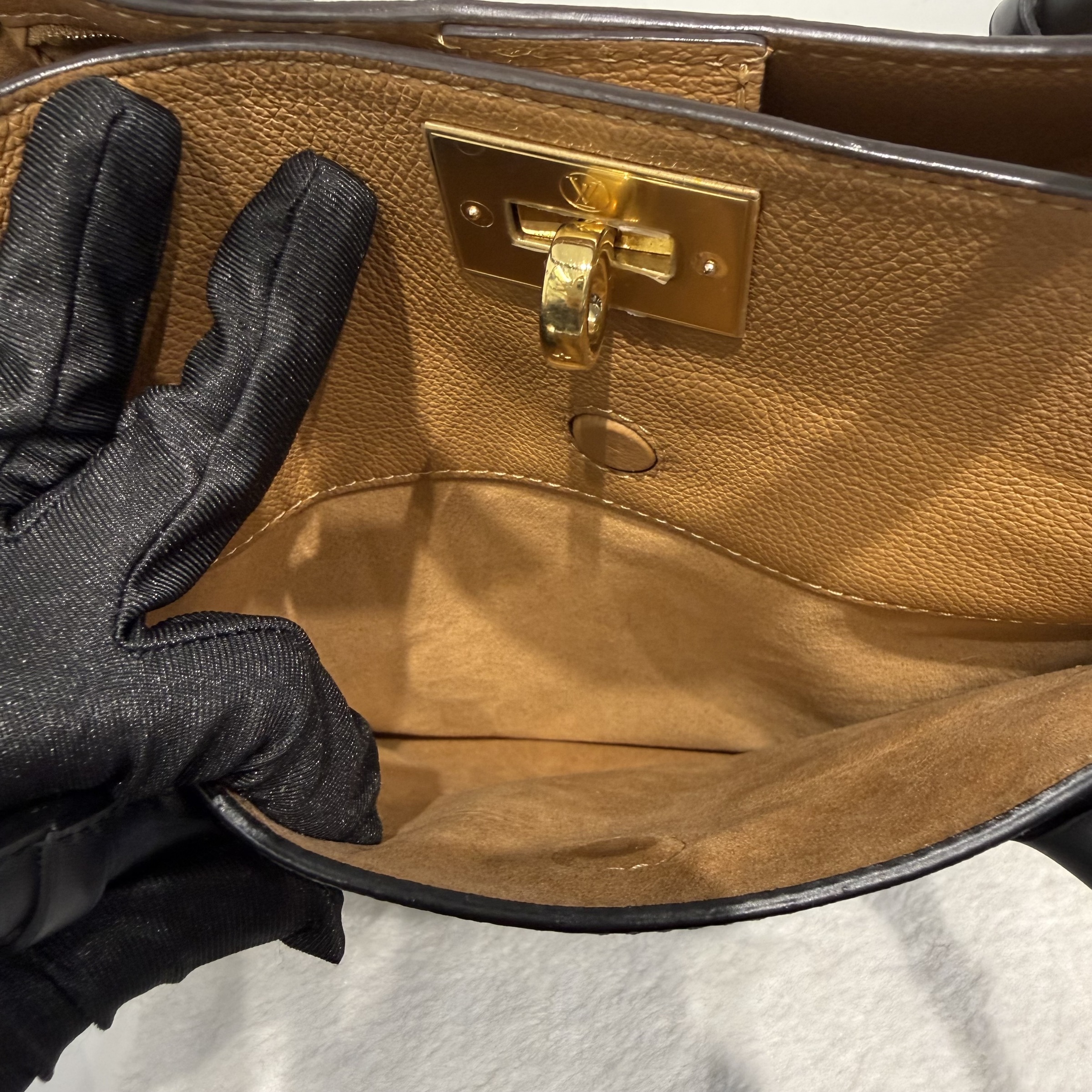 image_FB22B086-6336-453D-B018-613515689F89_1764490660