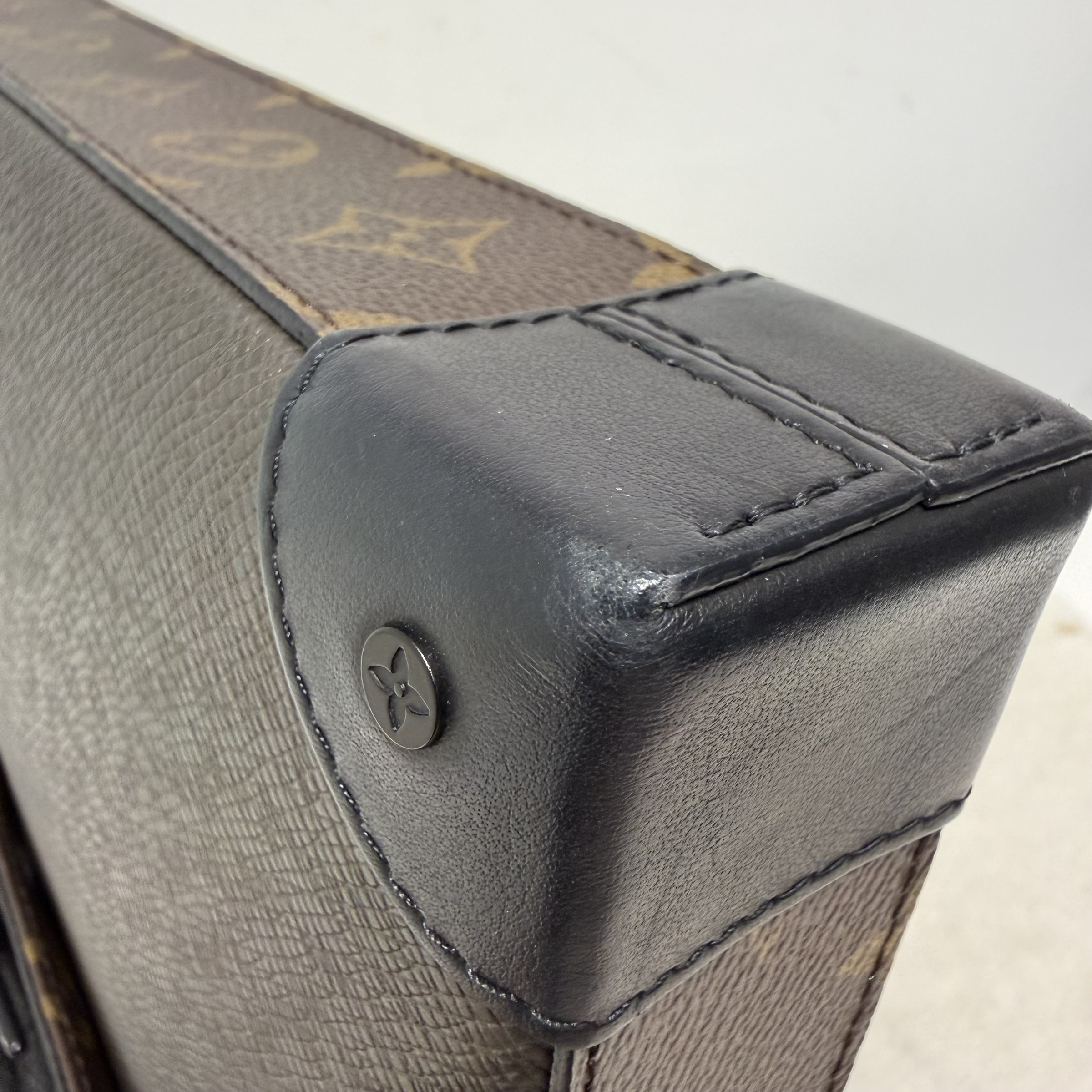 image_0928BD44-8900-4A9C-8E8E-D0A401D696C2_1764682406