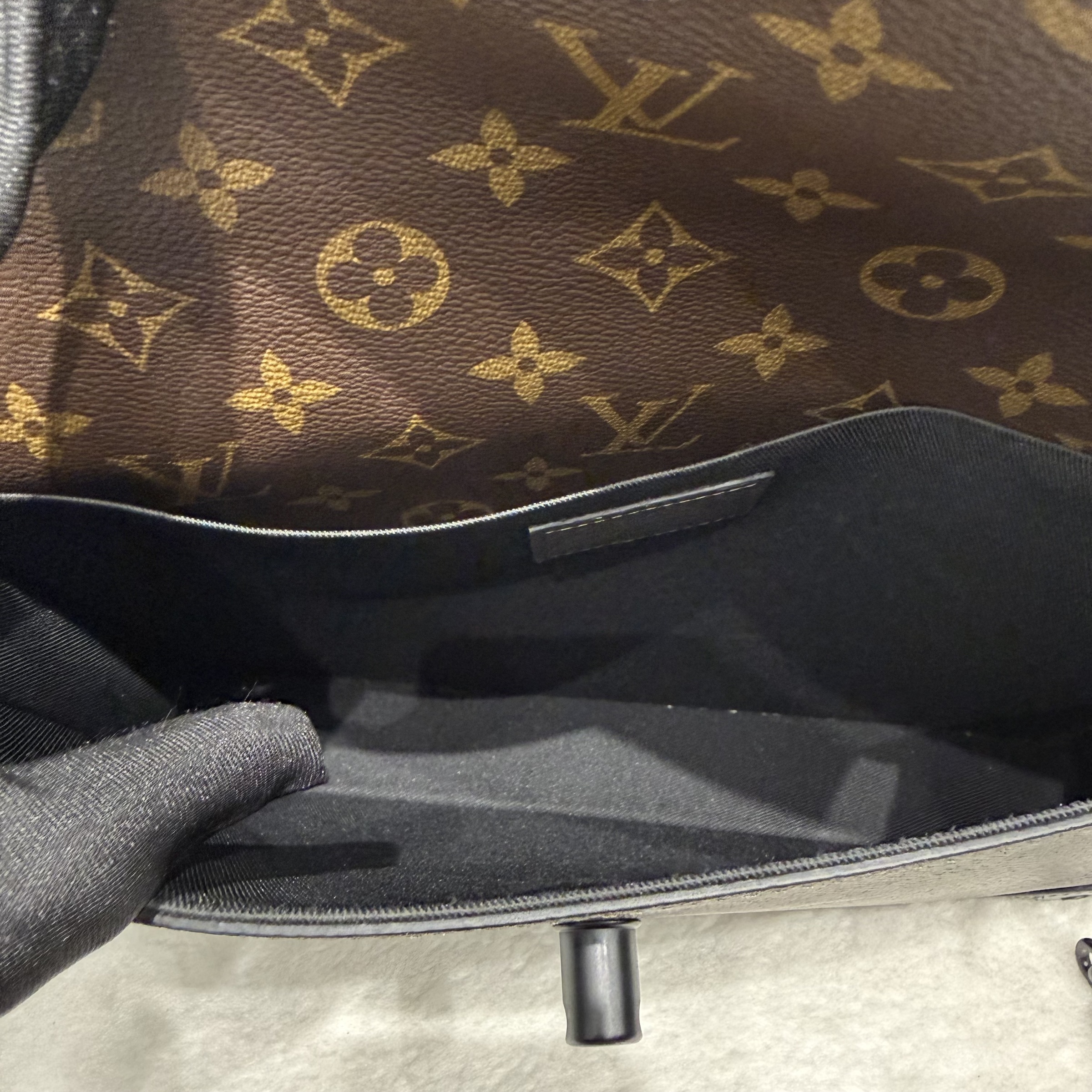 image_BDDF7404-938C-4010-B576-4C0573193C35_1764682406