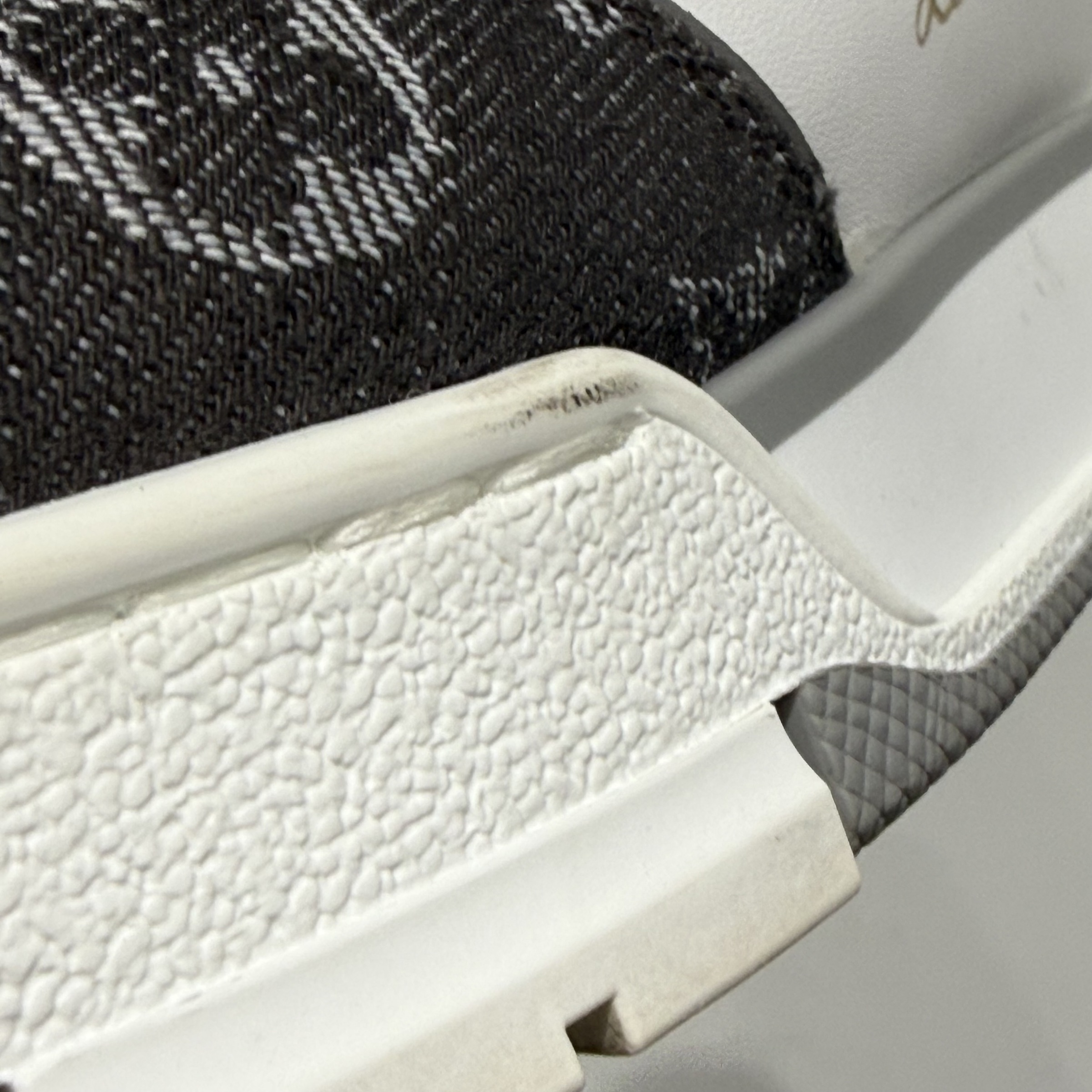 image_62B544F0-E015-48C0-811B-A1C338B8013A_1764756075