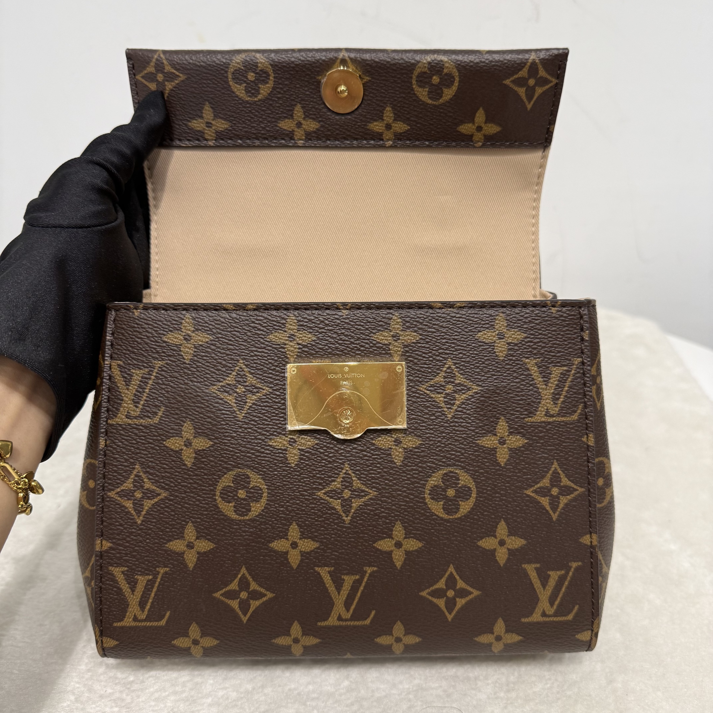 image_FDEE8CDA-BB53-4678-AA15-AE2E4A0EF64D_1764928029