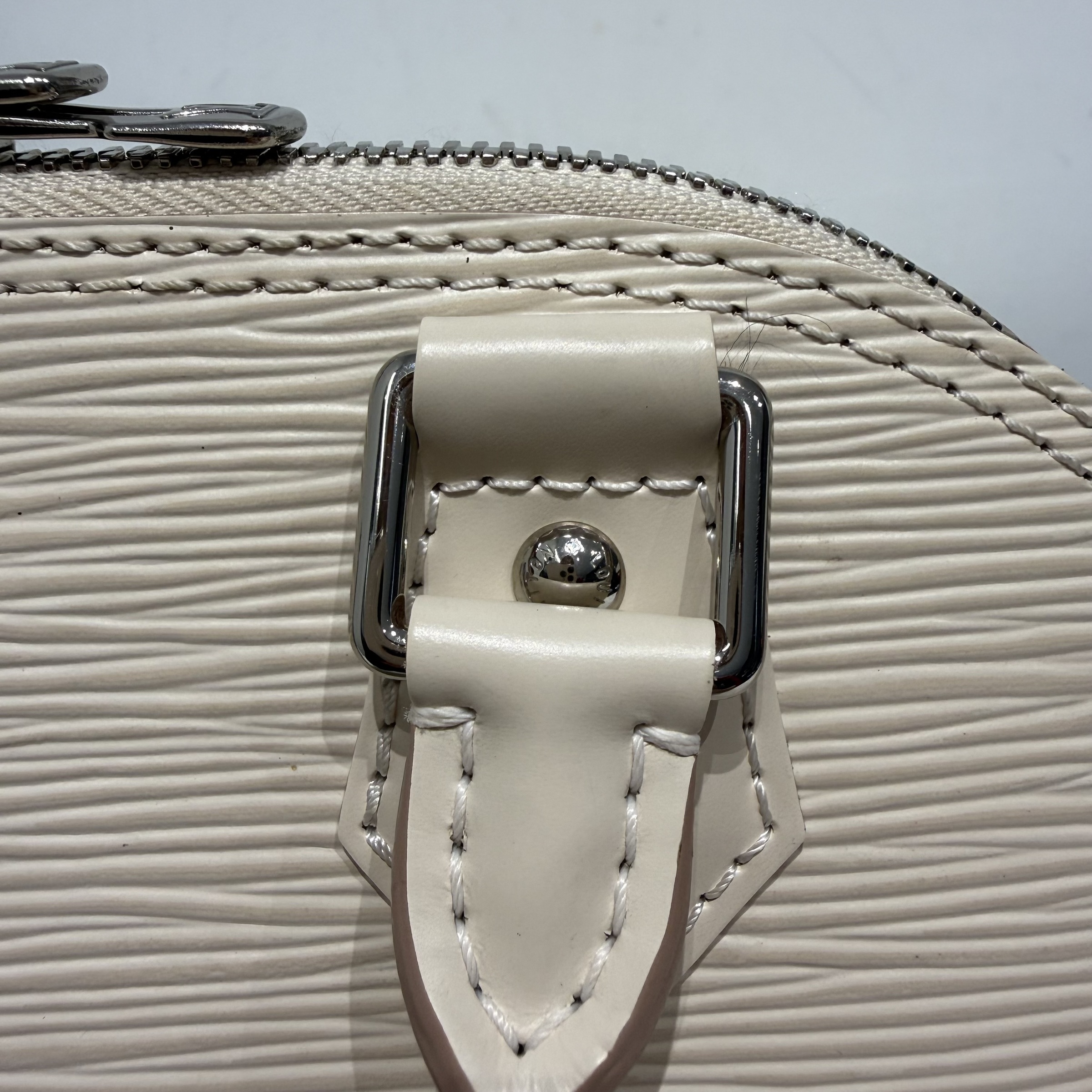 image_A1C12AF4-9A05-4A05-A94F-A6E4E538A248_1764928384