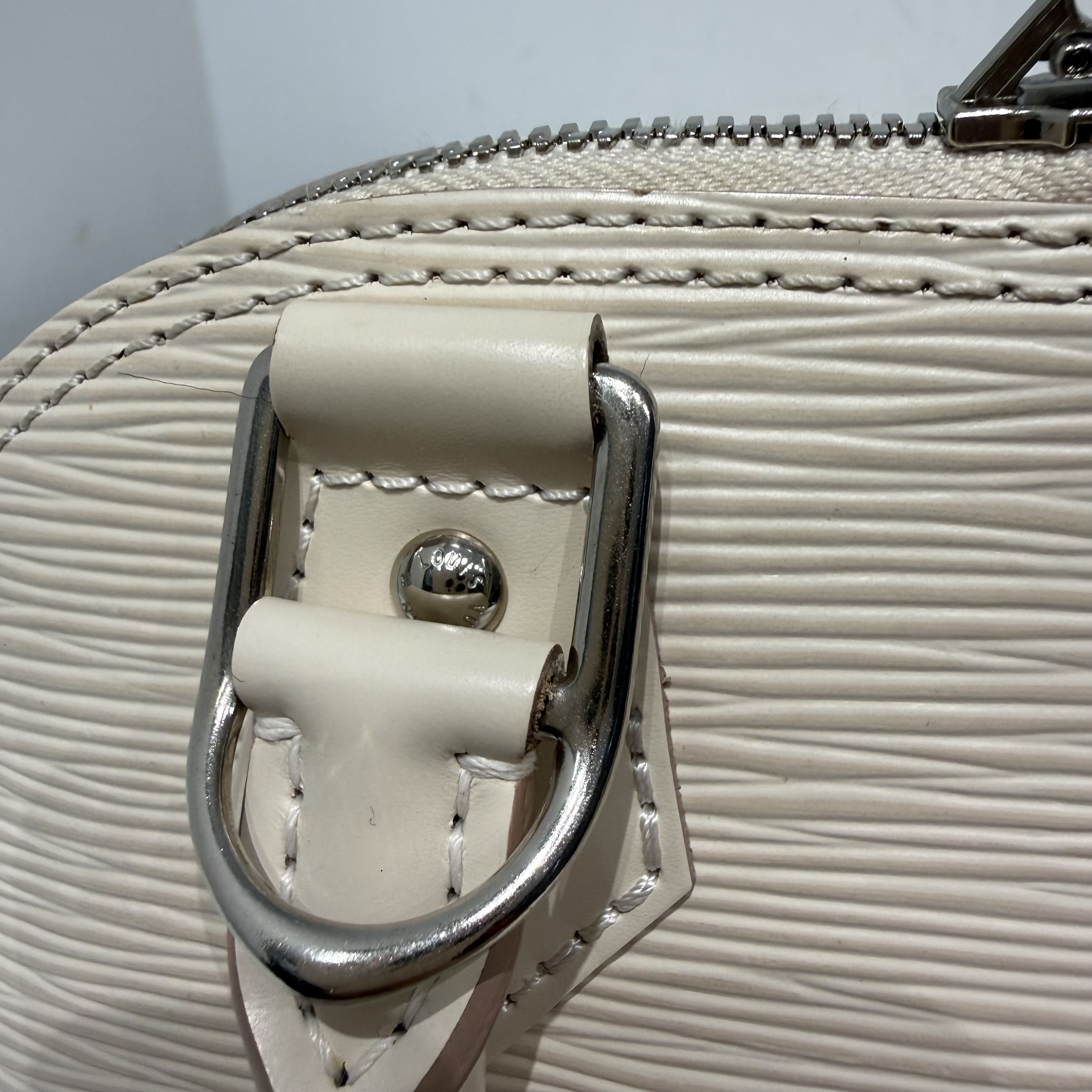 image_4853907E-535C-4D44-9D66-C81CD2844DEE_1764928384