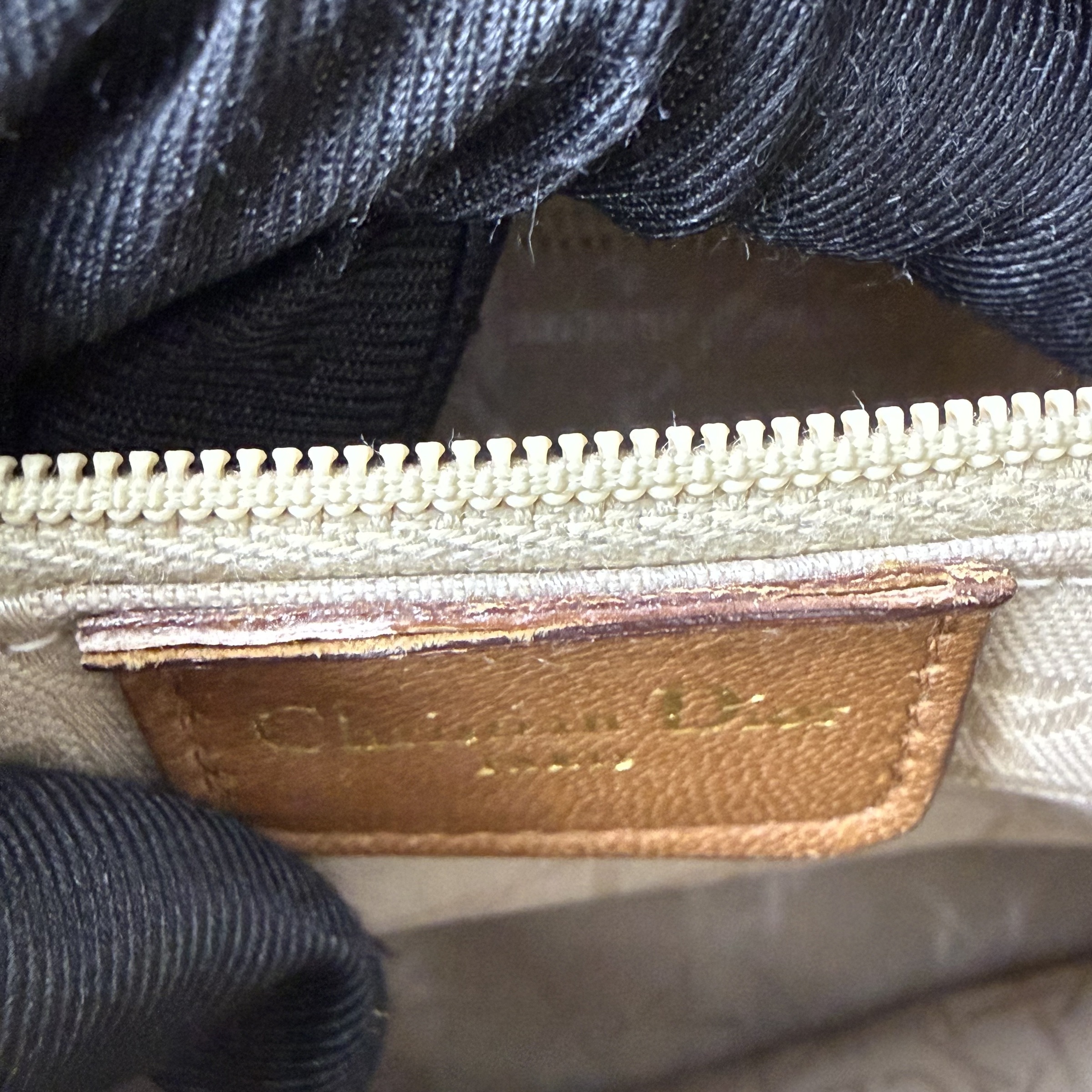 image_C9951C5F-FC5B-4E1D-9741-5B2BF7055A80_1765362430