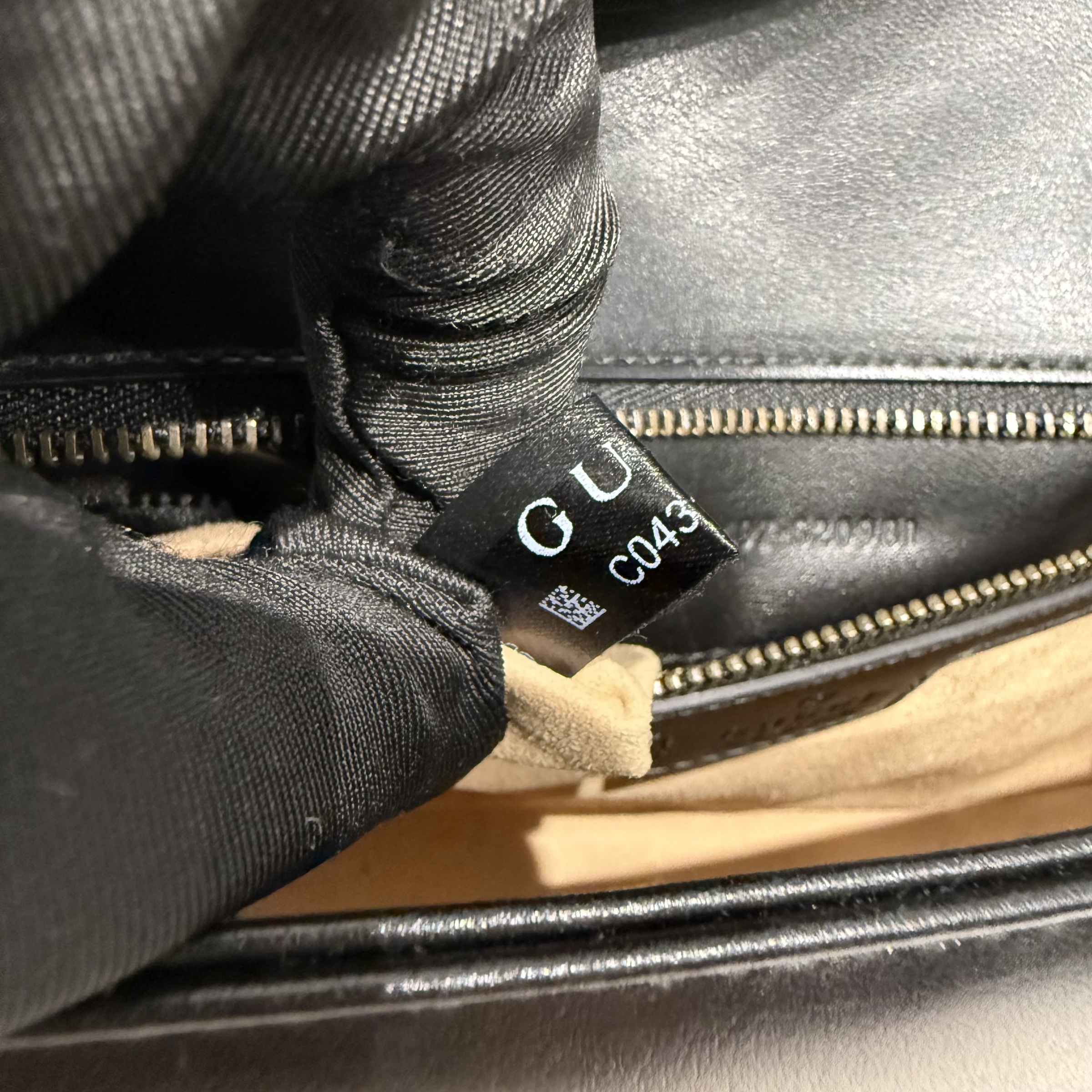 image_B7B6FF9A-9301-4041-8C95-BE65C747D731_1766118277