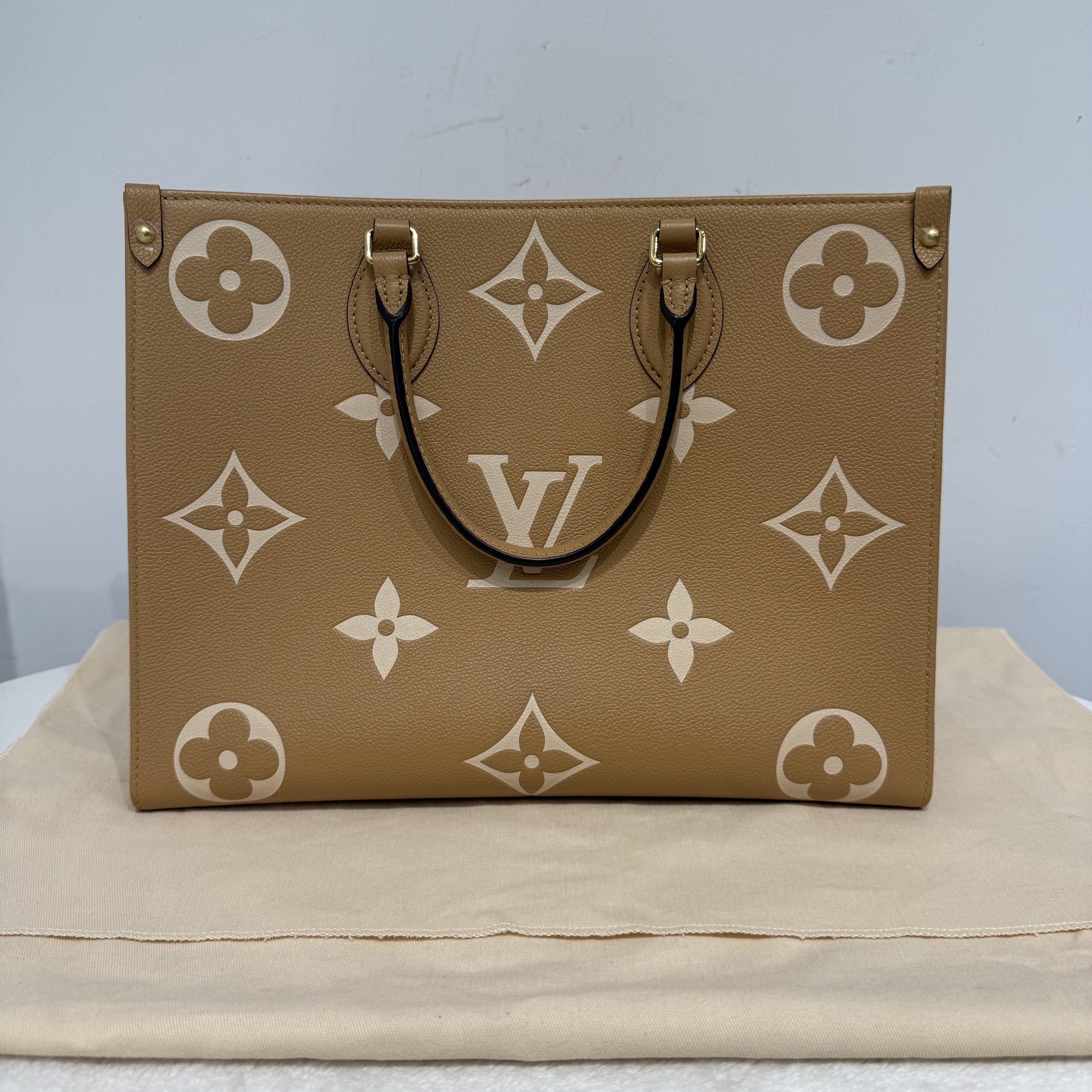 image_0A9A72CE-8DDE-4A43-9D58-2594008A4507_1766134082