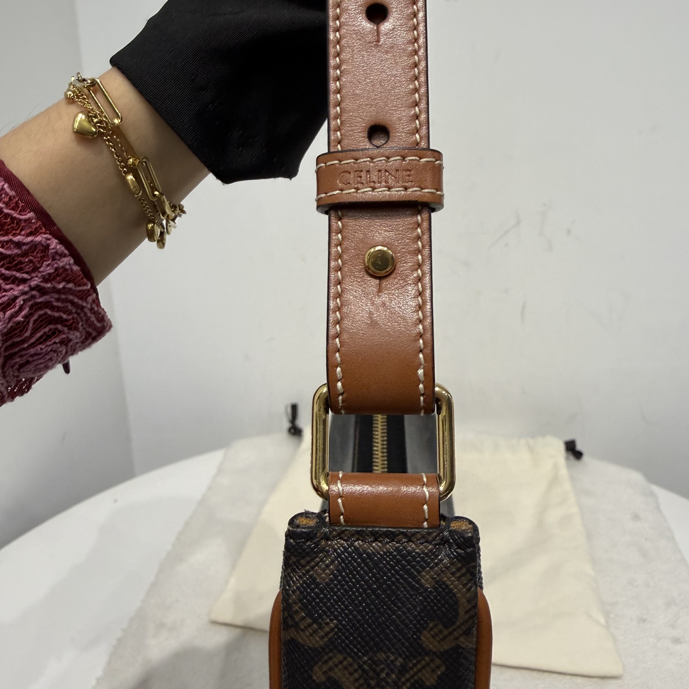 image_ECEF1E9C-F071-49FB-A118-536BFAE16AA2_1766136474