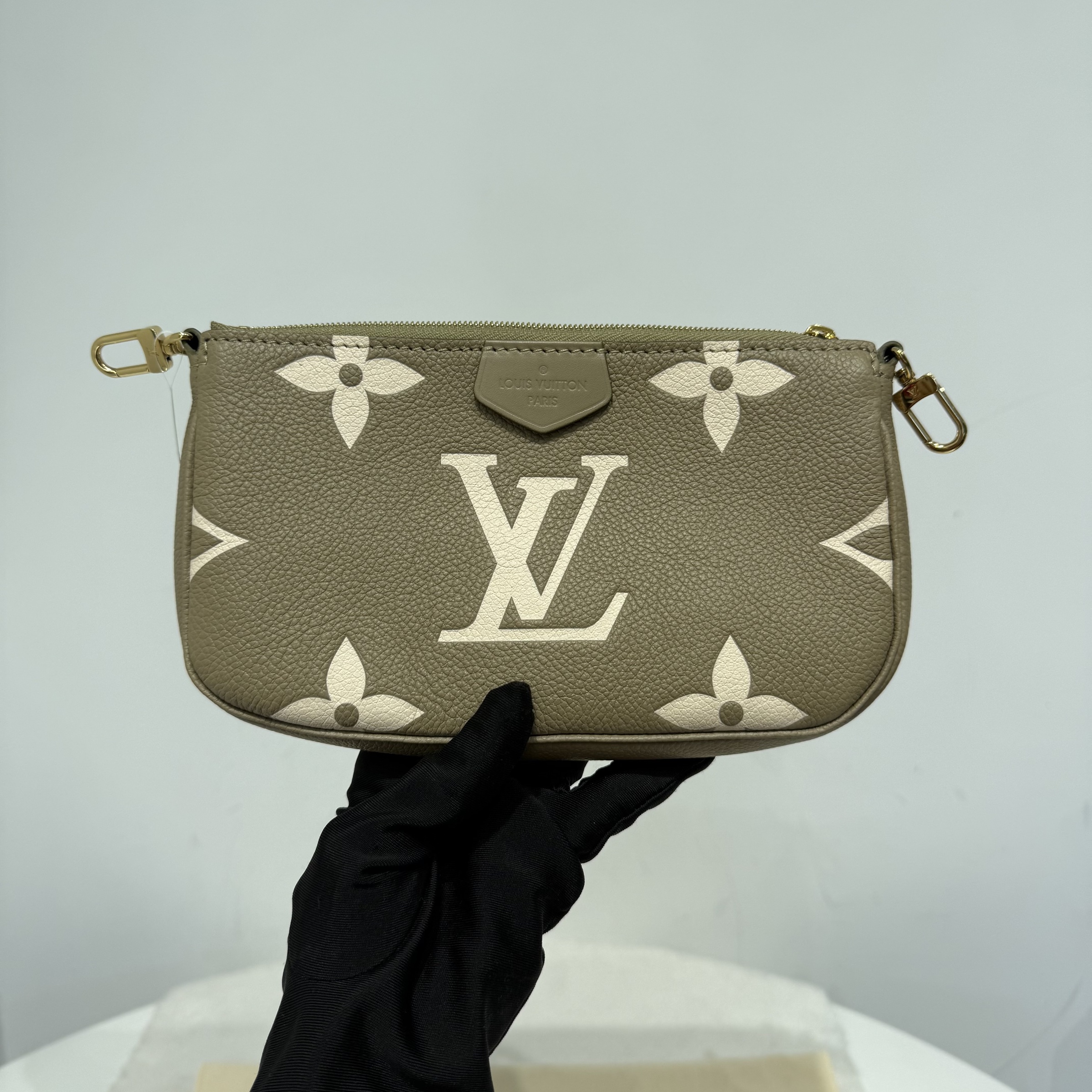 image_CAAC27FD-5A9F-400E-8932-754B31359290_1766136837