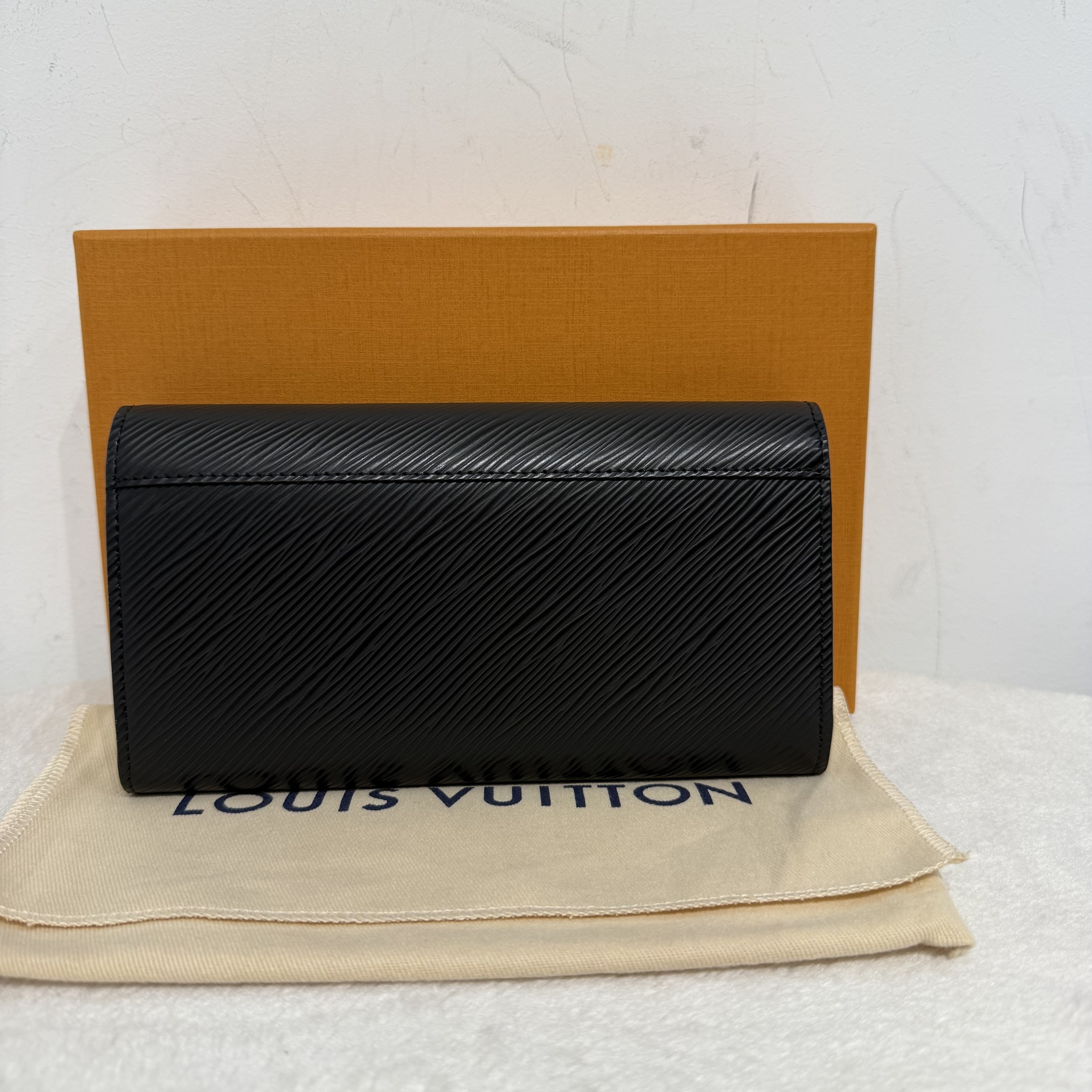 image_D4120F6E-69D1-4EF5-9DD2-E4A91F78F592_1766137789