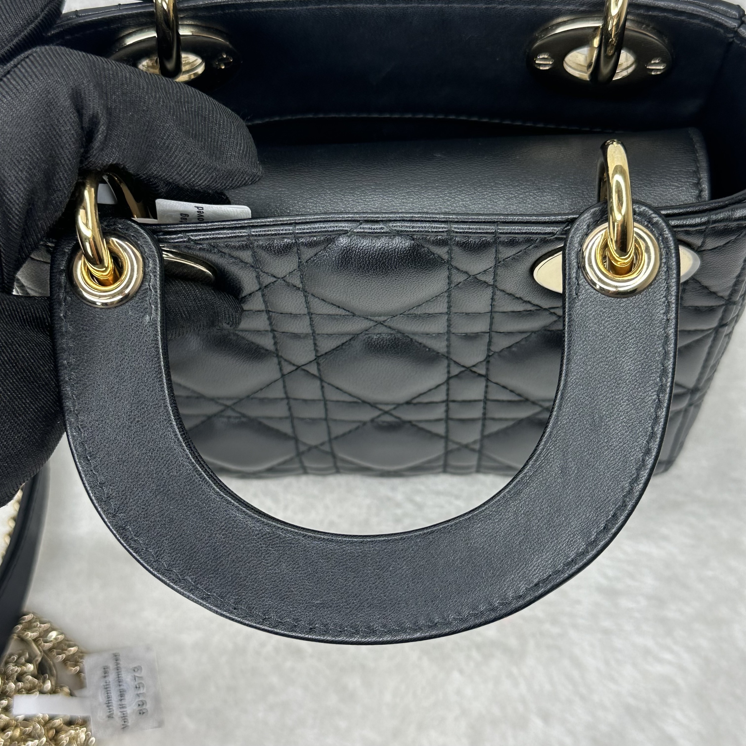 image_B9C9C6B8-59F6-4312-9074-A9DF3D43CF0D_1766300800