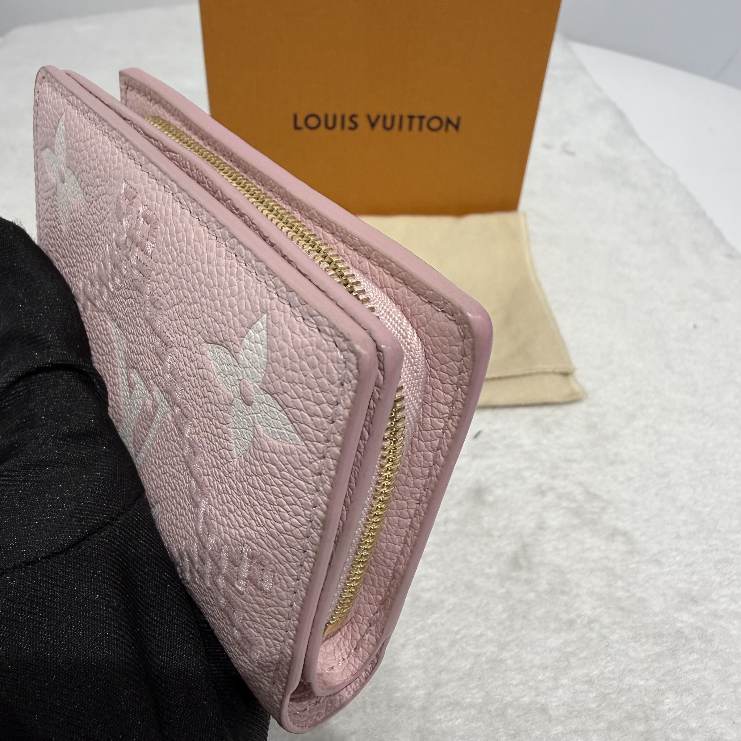 image_B8D251D2-15E2-459C-B721-CFF6565FA0A6_1767145082