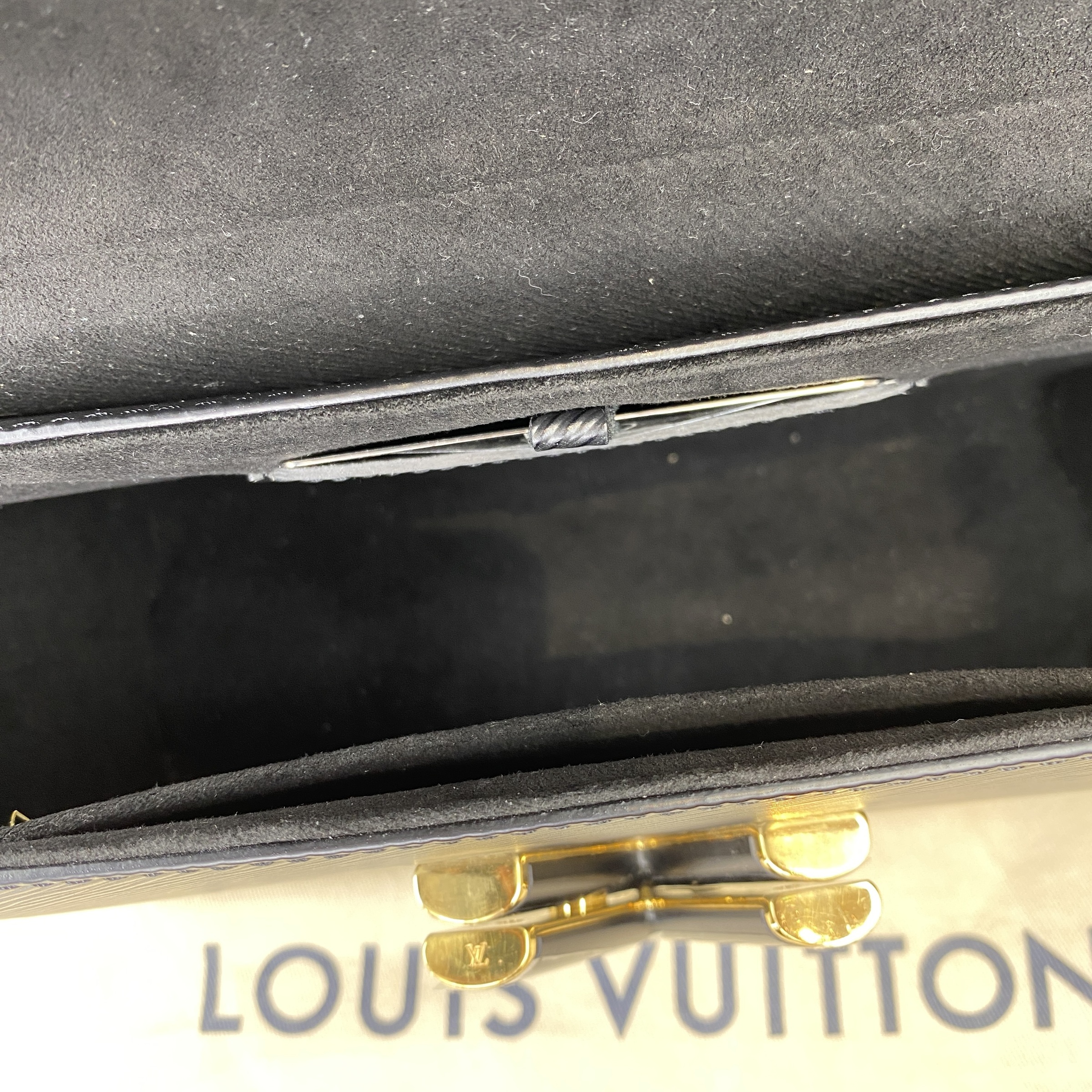 IMG_1564-1767177540698