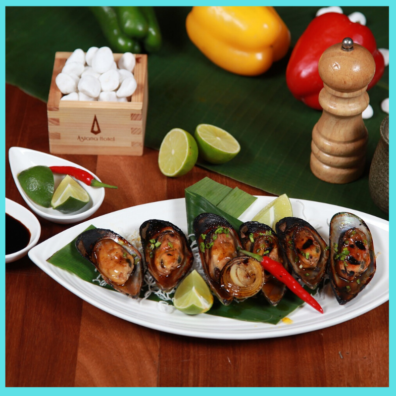 half shell green mussel.png