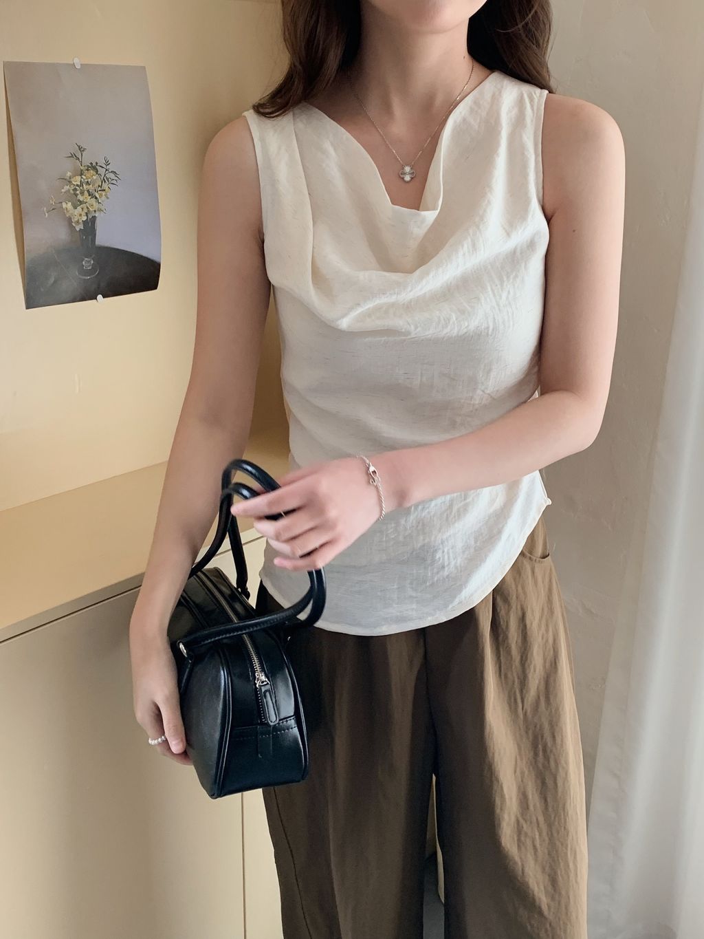 A4DC197B-1205-40C6-8515-90976E673B78