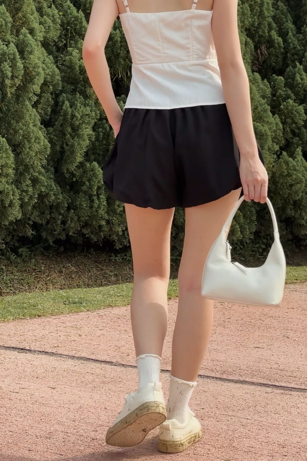 9A389156-1ED1-46AE-B0B8-C14E0401A77B