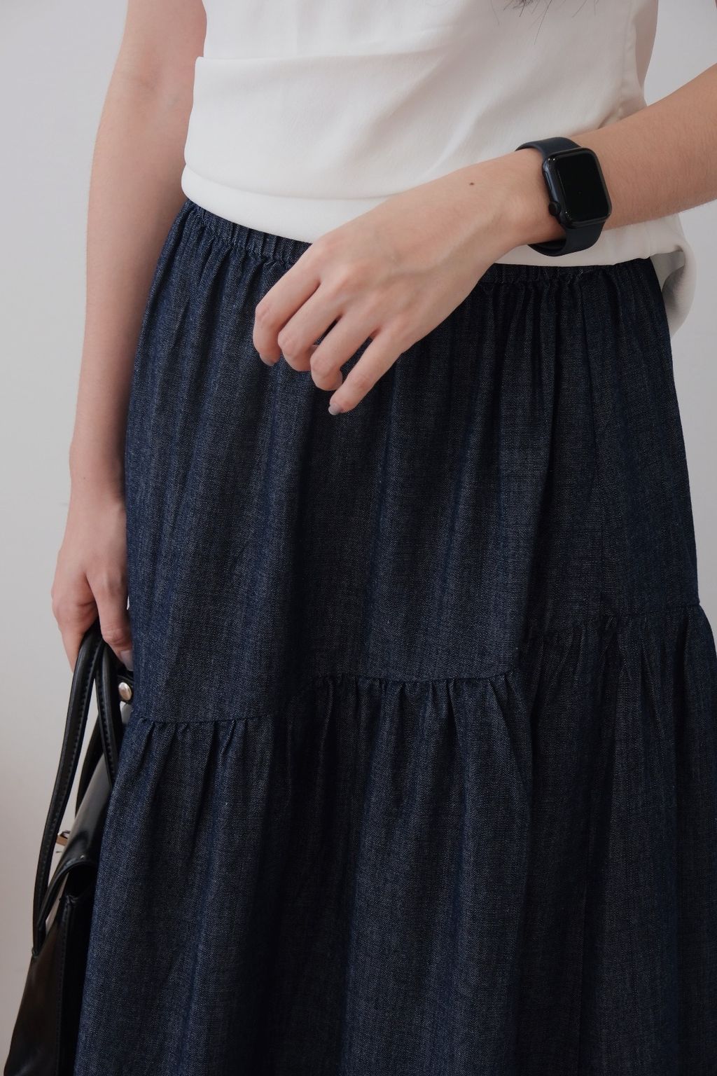 86B95656-8546-4F9E-AEEE-E92A0A362F75