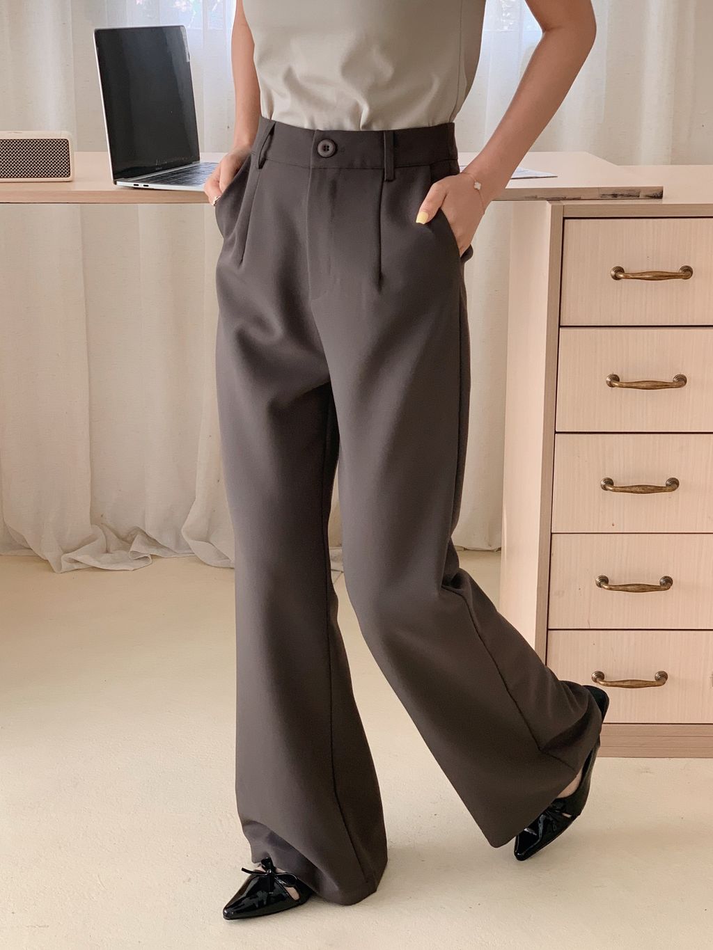 D9087C37-5574-494B-9CE9-325D3471C411