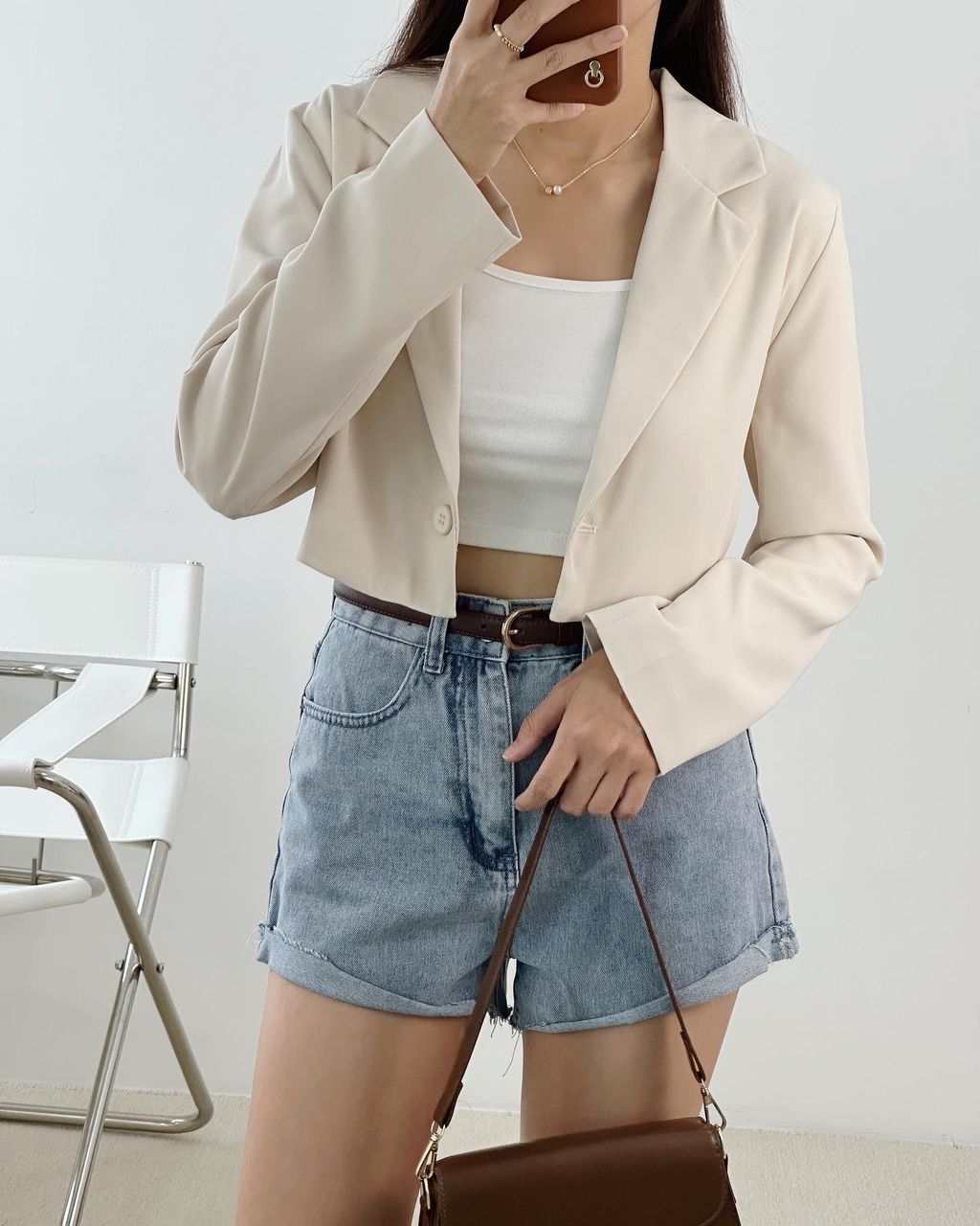 E1B6DE73-1441-4A7F-8CDF-BB10182635C2