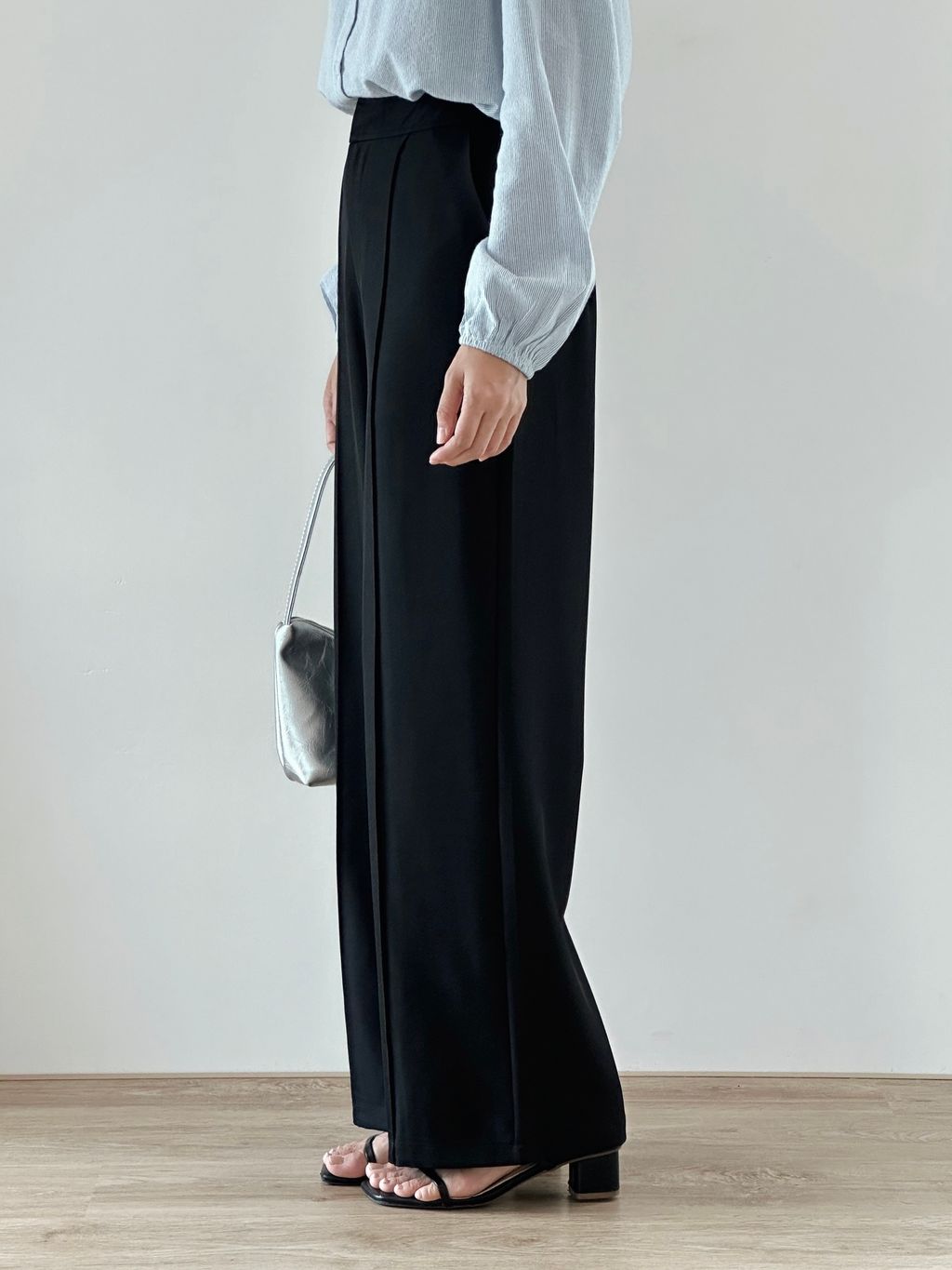 D9B64D2E-5273-4412-B111-DF2EFCAAAEC2