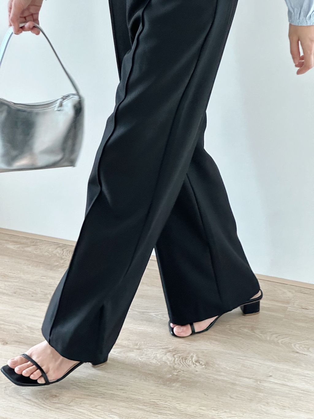 1199A60B-FF31-4A80-9053-408E0674E4CA