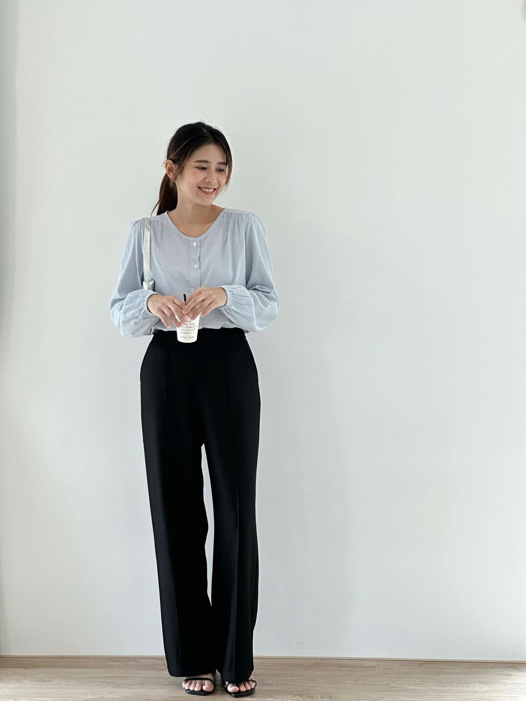 9C8083C3-9DF7-4256-9355-B4EC15A3A2B3