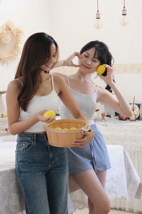 B3A97C78-EDAE-407E-95A6-43FC87953DFA