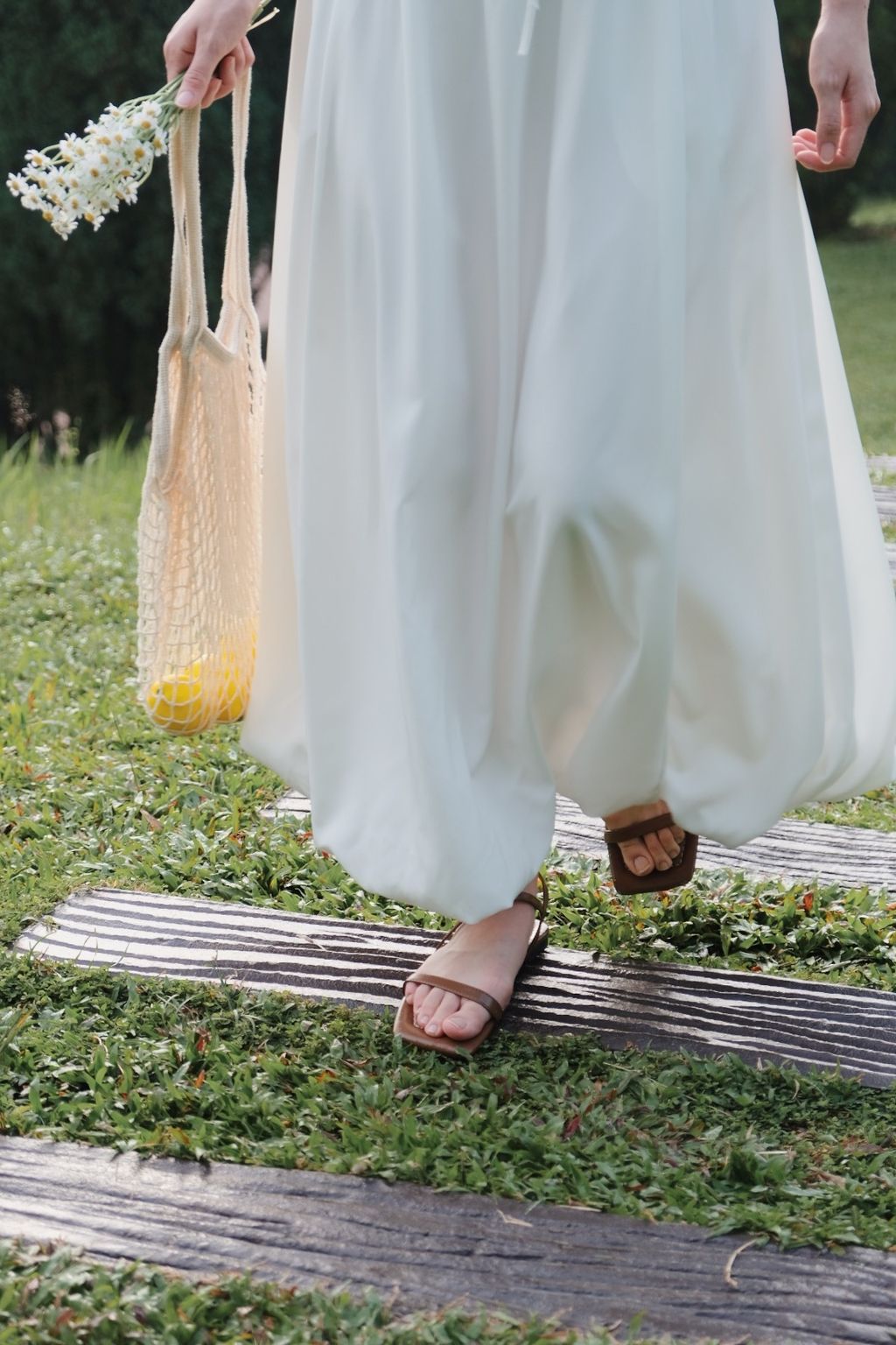 98F49964-47BF-40D8-9476-BFE655413C2E