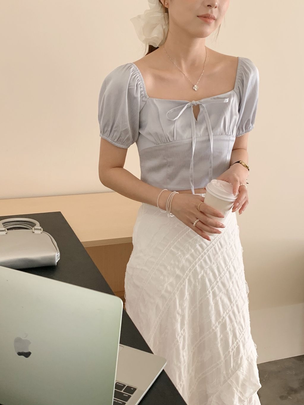 AC111CB7-D787-4654-B16E-63BCA134E838