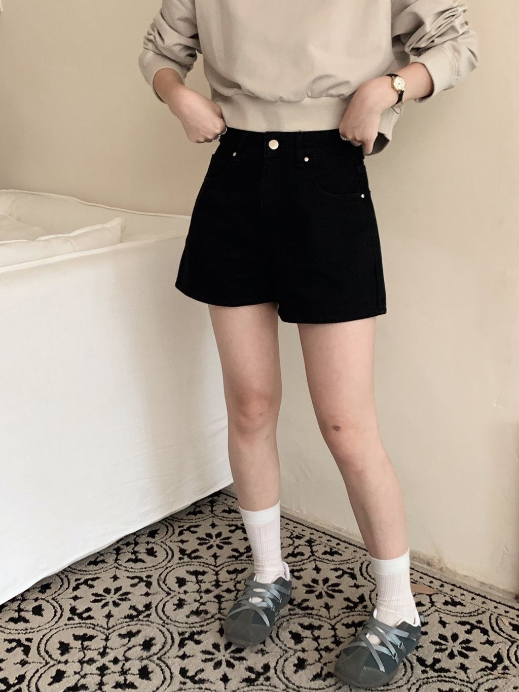 BB1EC89B-9A11-40A7-BA67-23703CCE8612