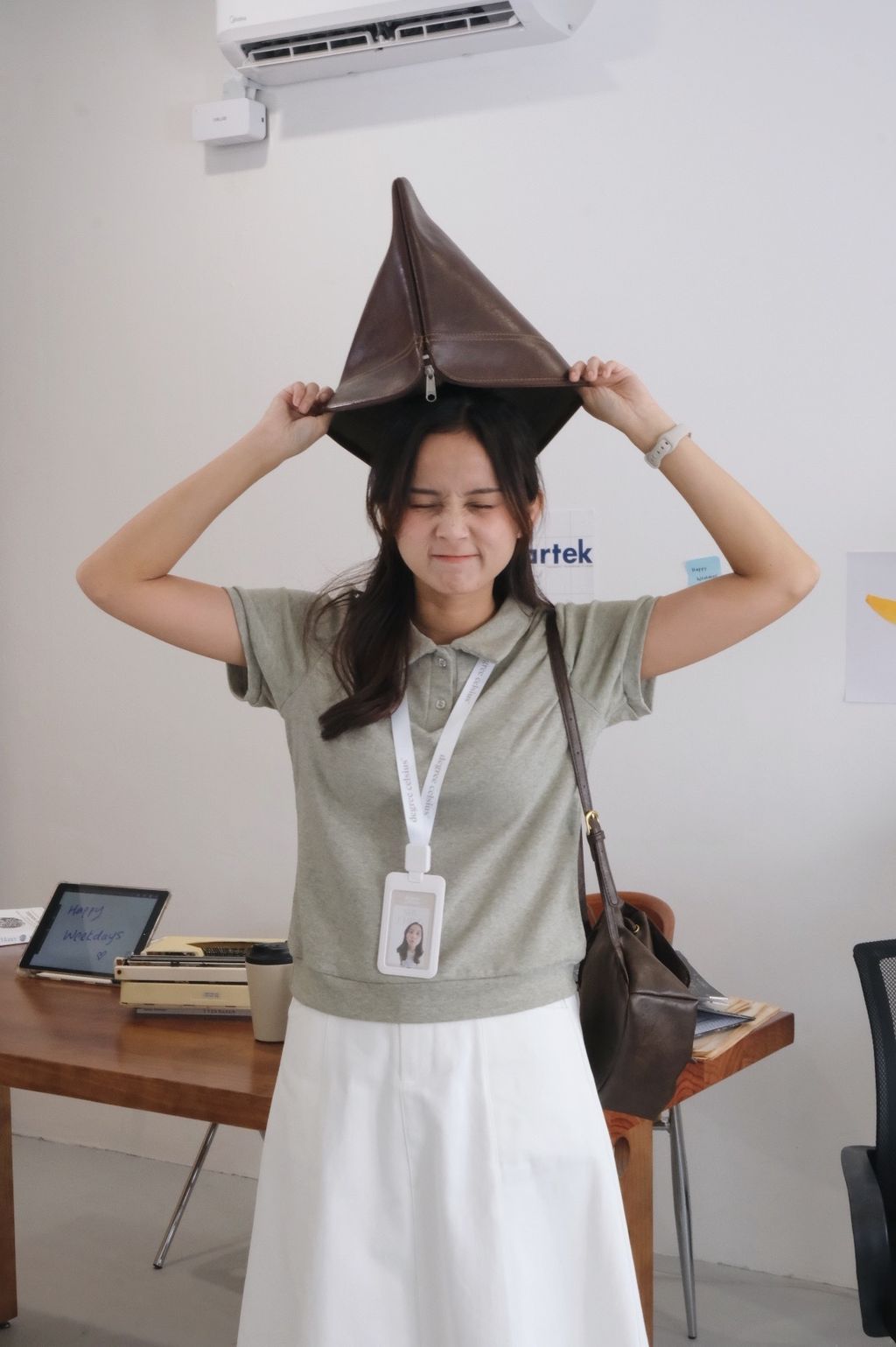 1132F23C-DA82-4DBC-A430-CE67D6ECD233