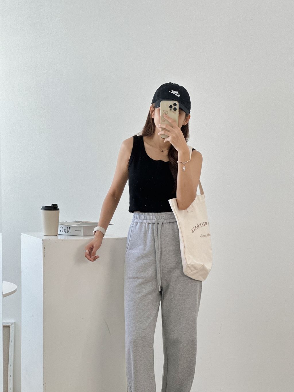 349E1E27-E4F5-4244-BA37-34709E5381F4