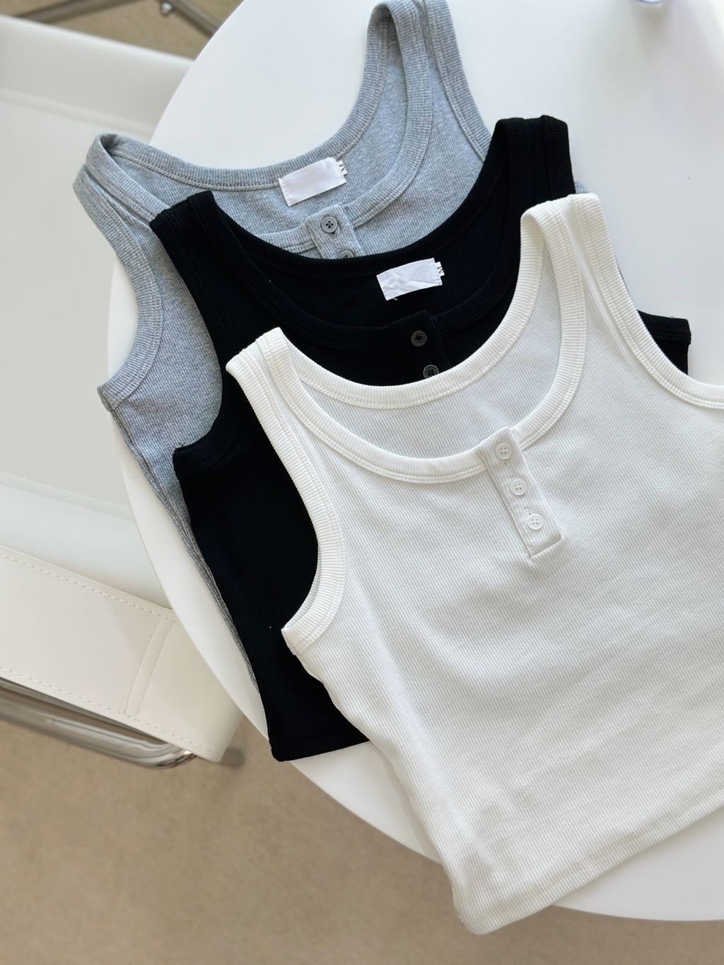 FB81697A-3D8B-4FFA-8F04-36A33FDCABA4