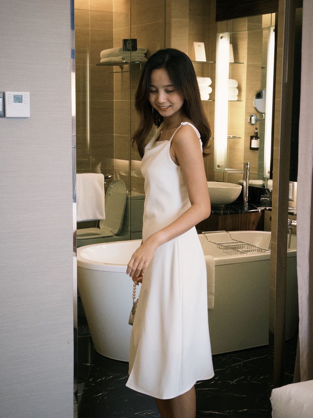 04C939B7-F4EE-4D0D-B04B-B3971E18C37F