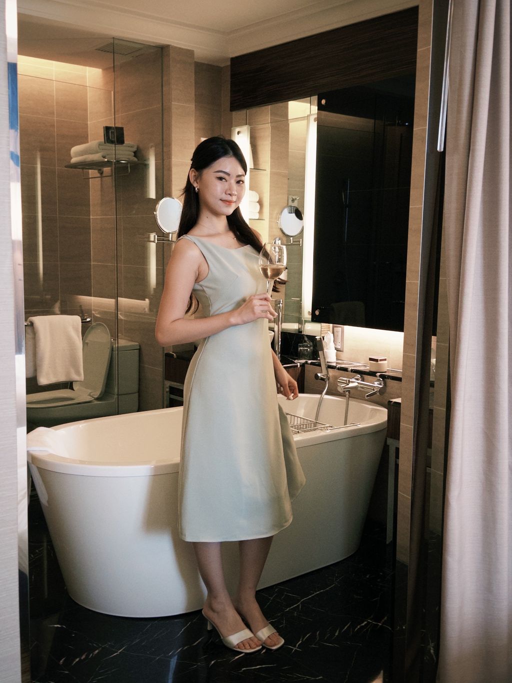 06D5A29E-0F31-4F6F-9EC0-860DED8DA4AA