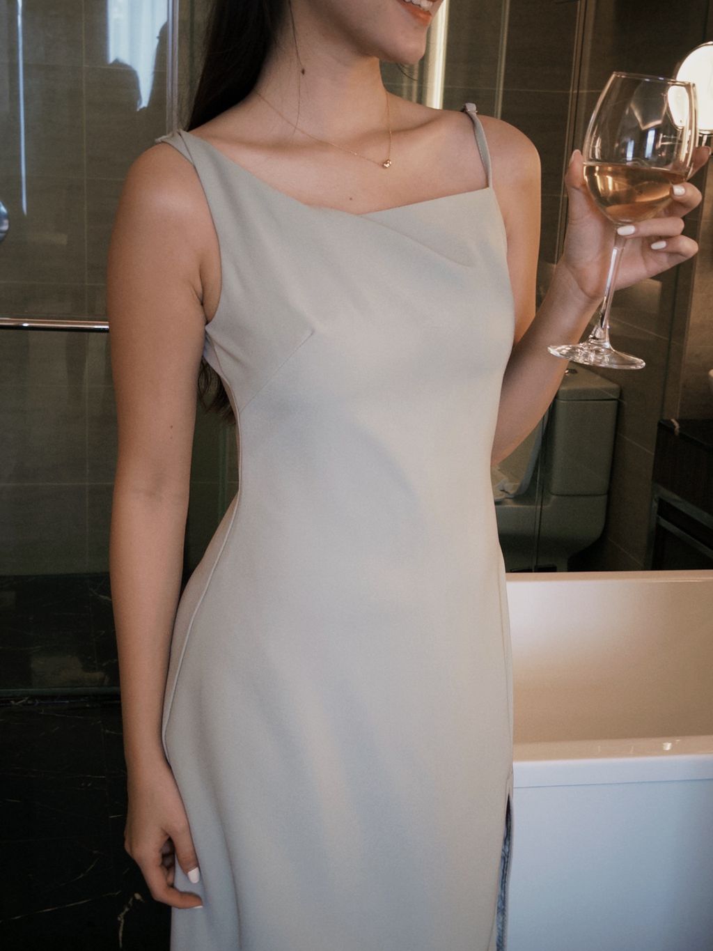 FAAD11EE-2830-4EF8-A136-906BC6504256