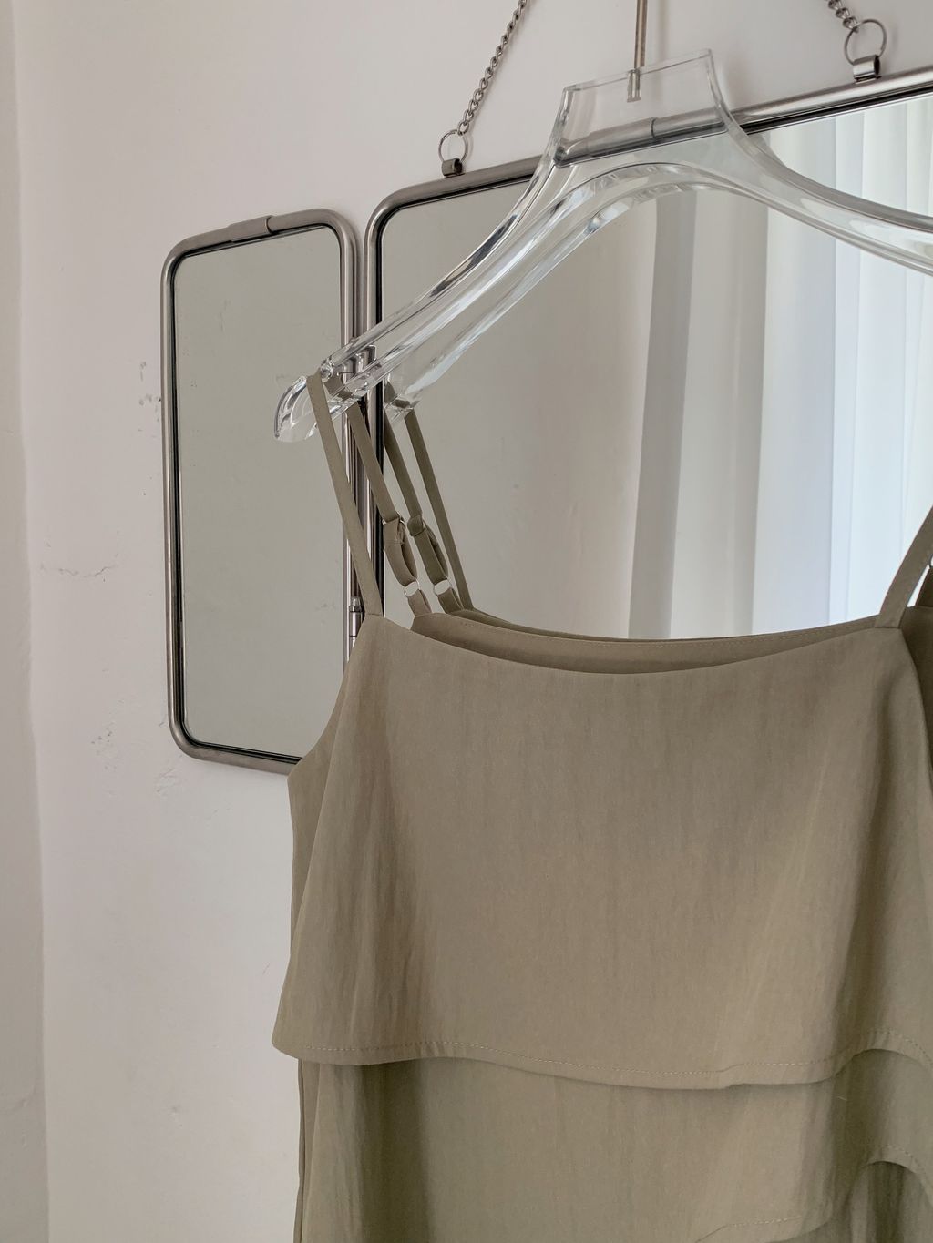 4EE47224-382B-4DEE-BB29-524C157C0396