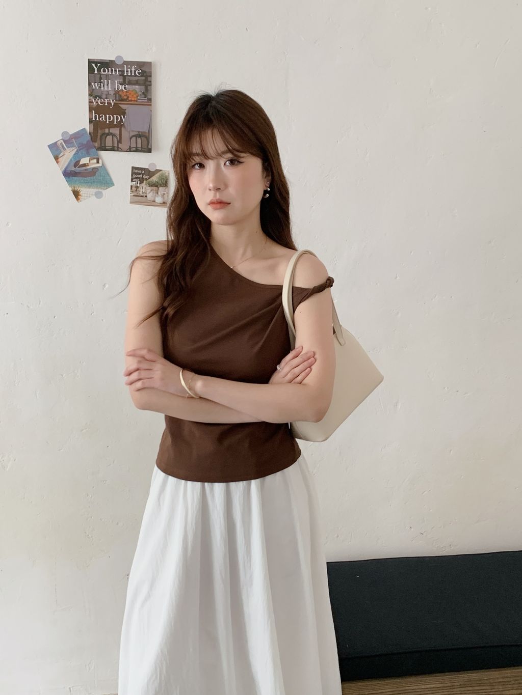 E84DC1F0-17A8-4AE7-8EB8-C1E463CD9F7D