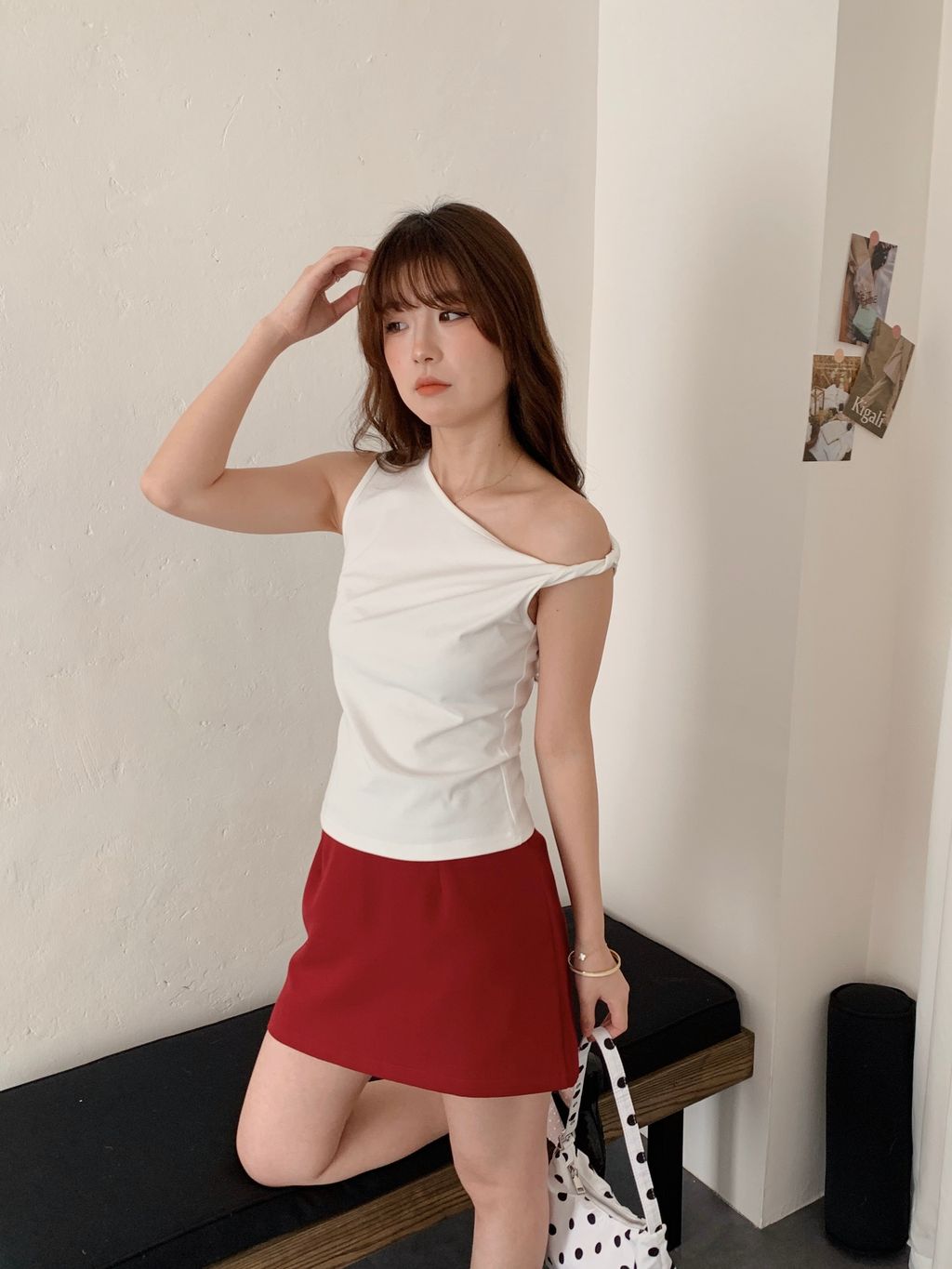 FBFC9372-5271-4A89-84DC-B8866F0A61BE