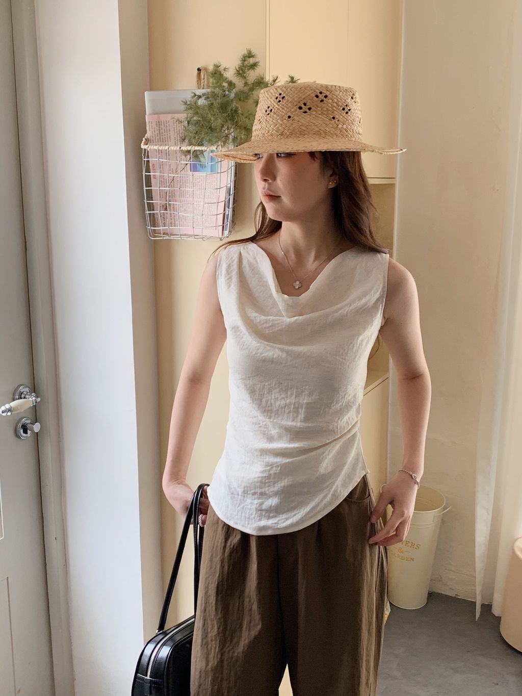 C5463D08-0F41-483D-B2FB-04B548BB23F6