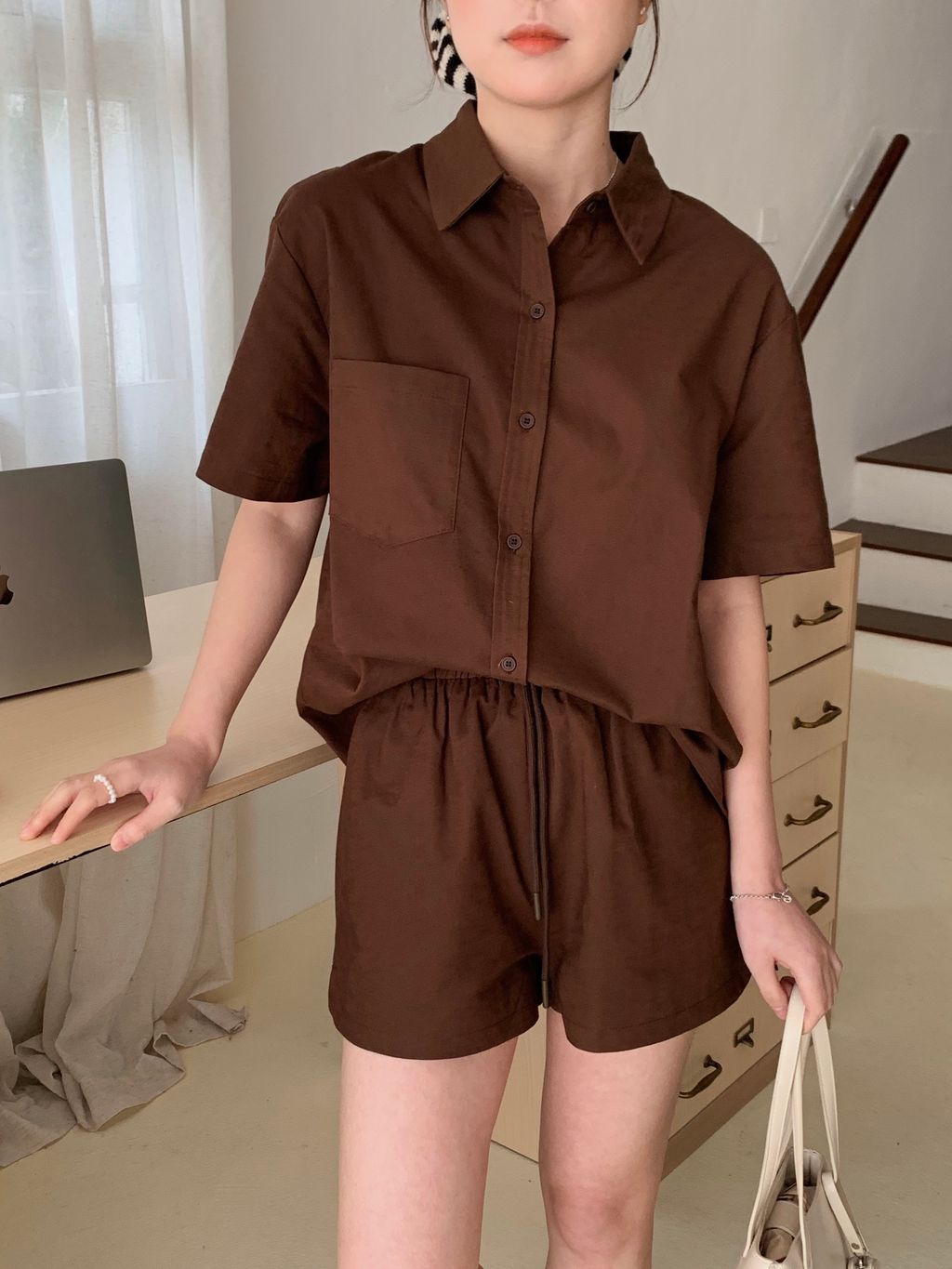 9825688F-4860-463C-8EDE-F3046B0DC310