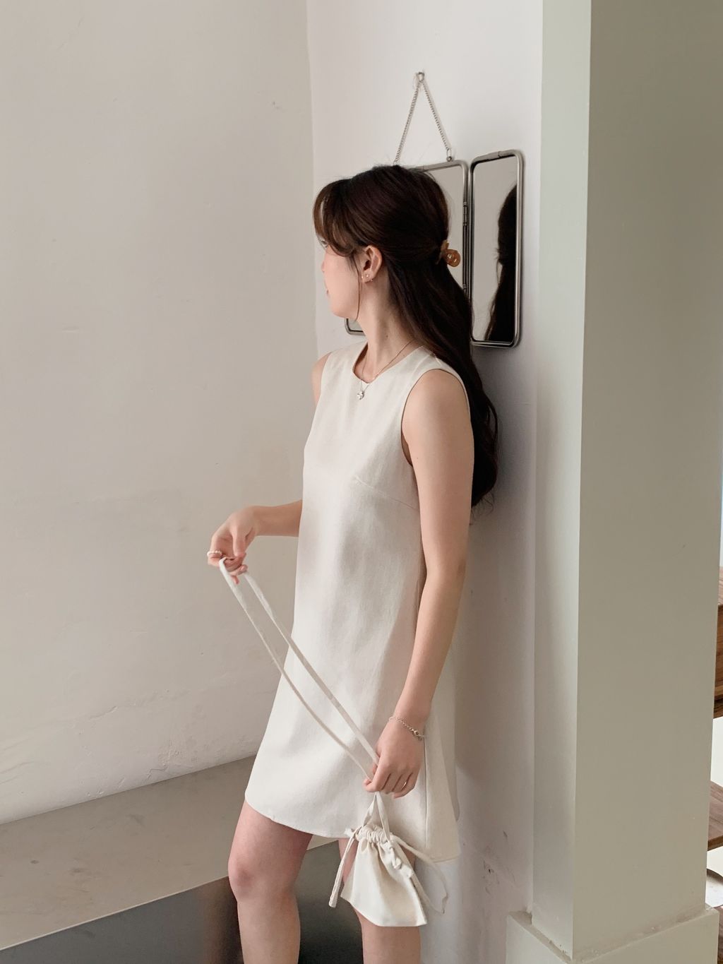 E7068A0D-5F86-4823-8C97-7805385C88A8