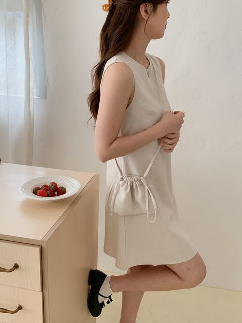 22800AC7-C7F9-4DF2-8D79-171CDF462C0D