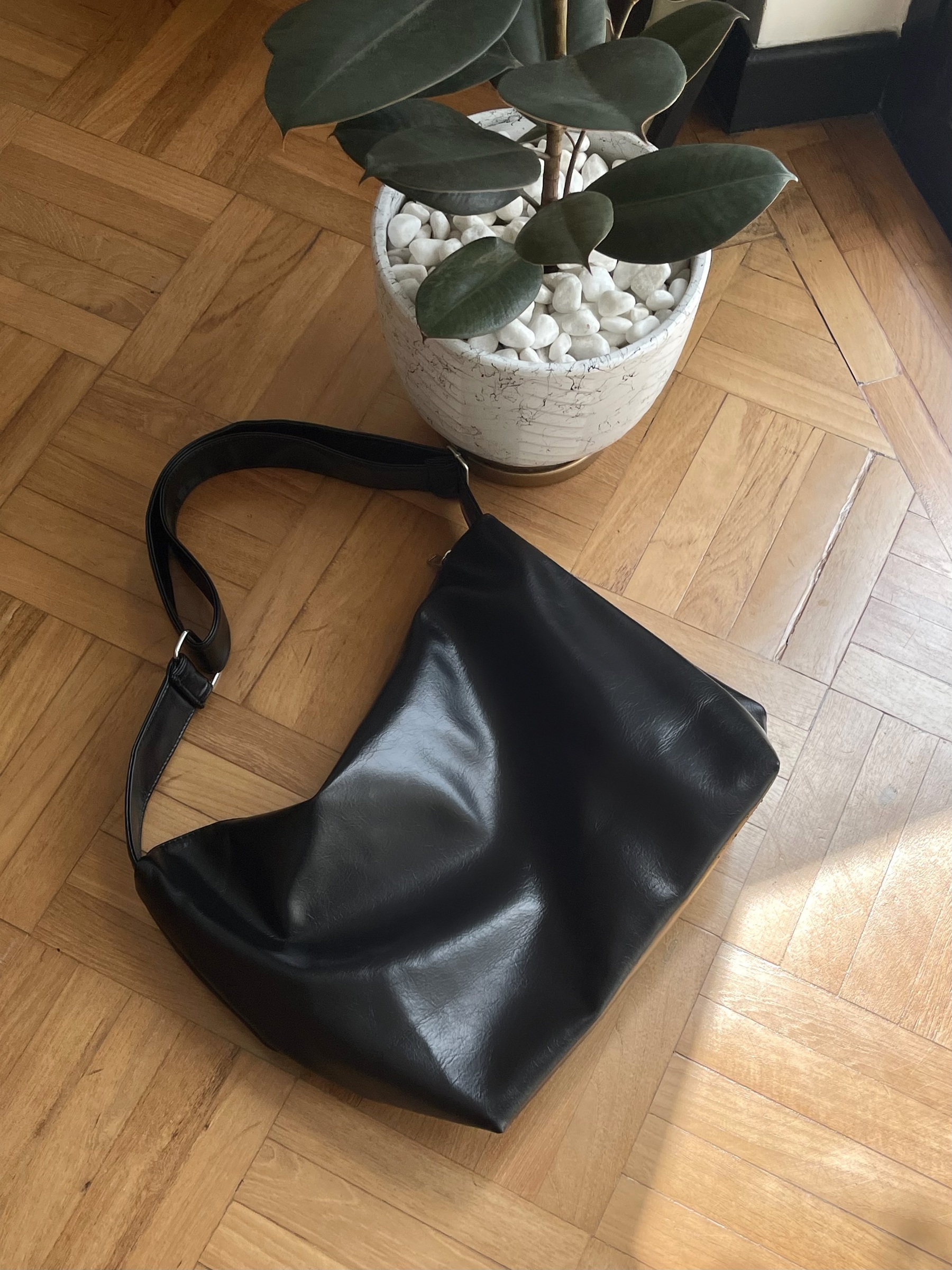 Facetune_14-06-2023-15-55-06